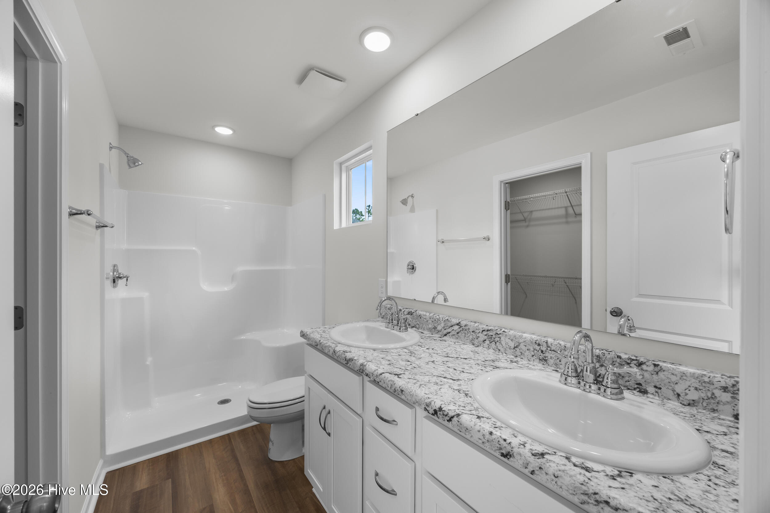 24_bathroom