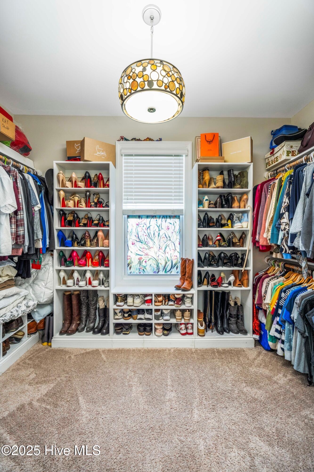 100532495 | Photo 39