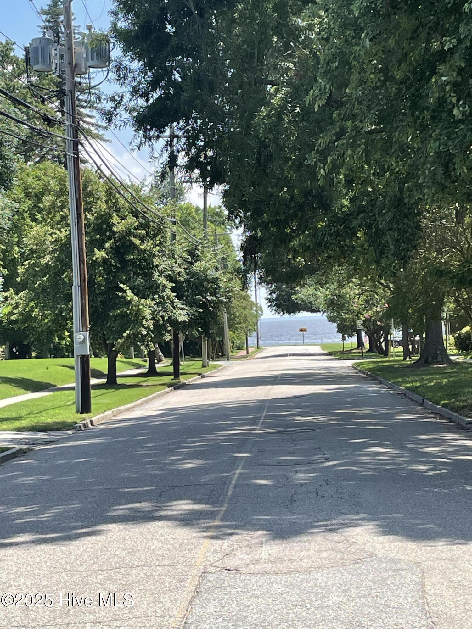 102 W Eden Street, Edenton, NC, 27932