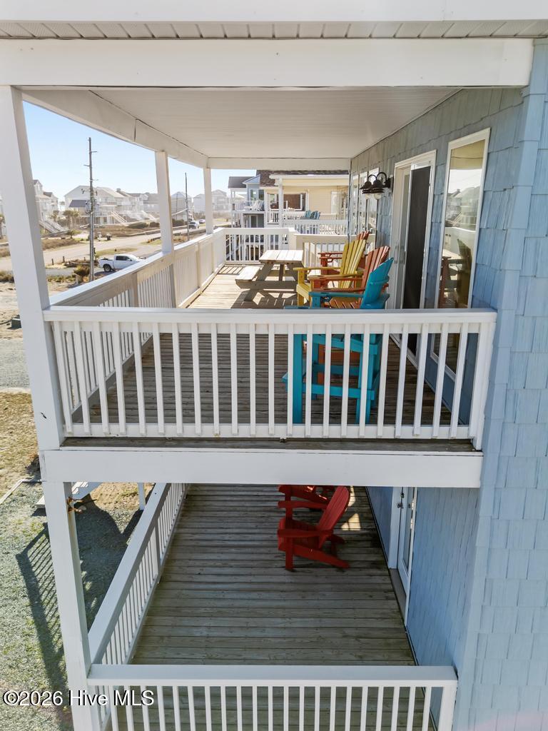 100559201 | Photo 57