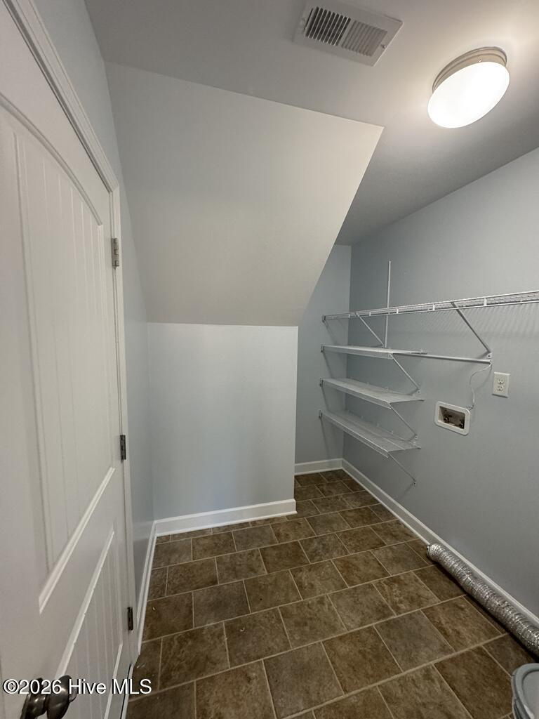 100549497 | Photo 16