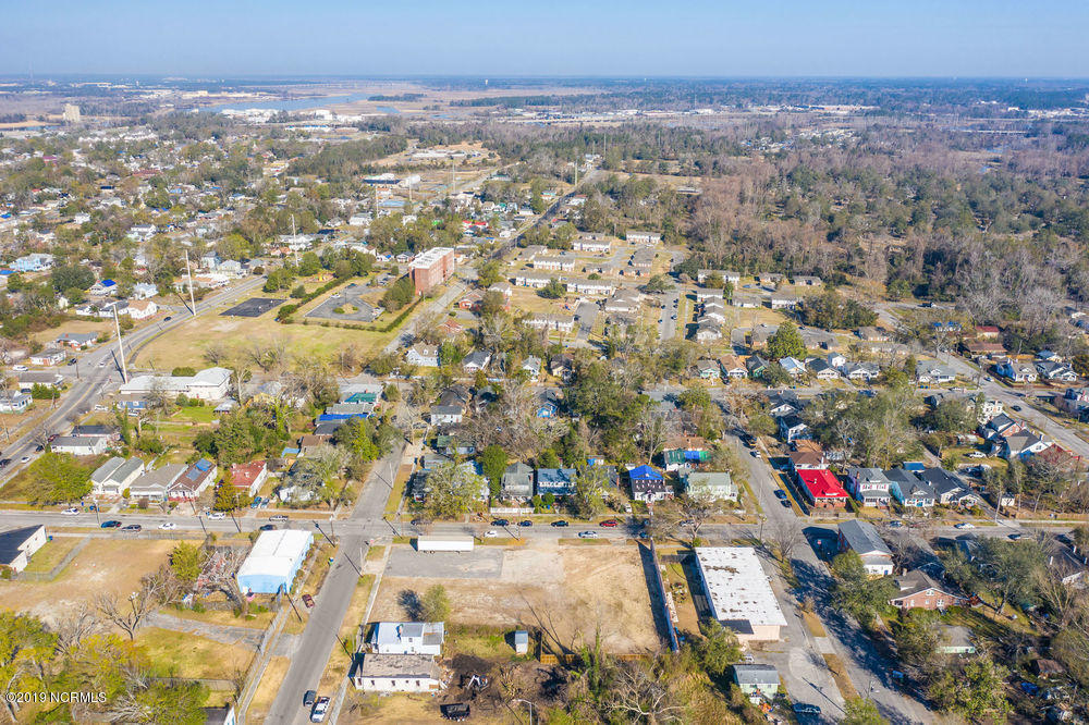 100490623 | Photo 13