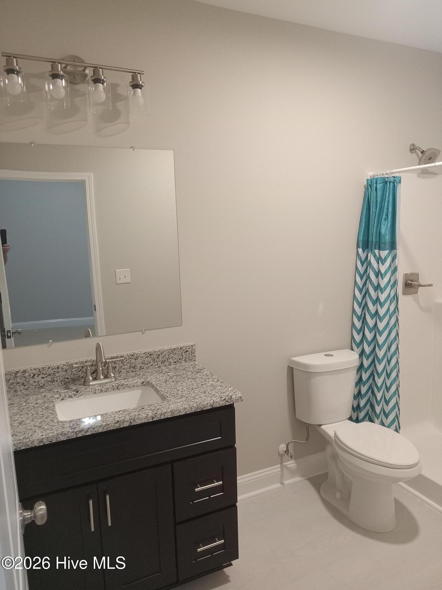 100521963 | Photo 13