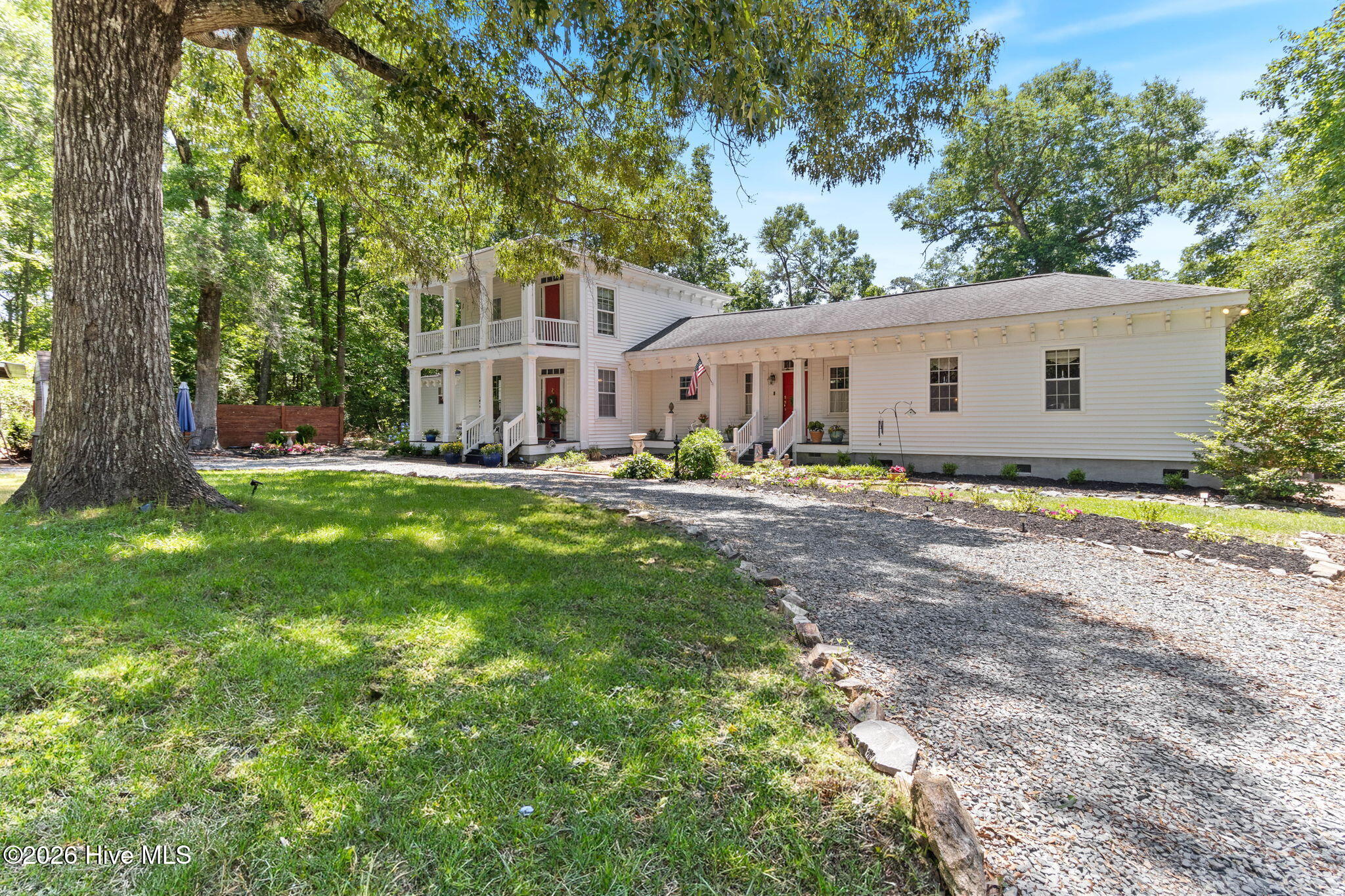 100554921 | Photo 56