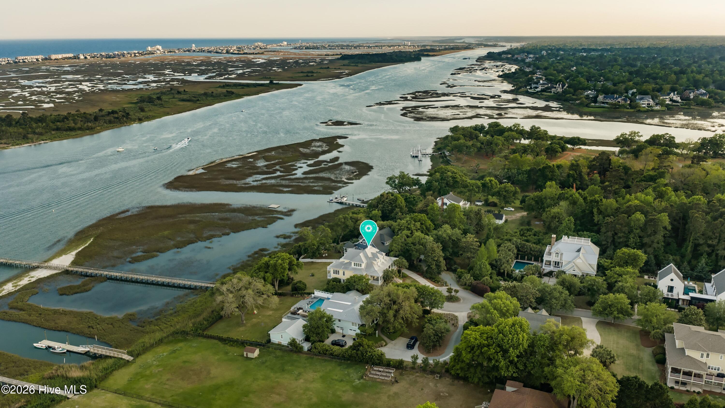 100569484 | Photo 81