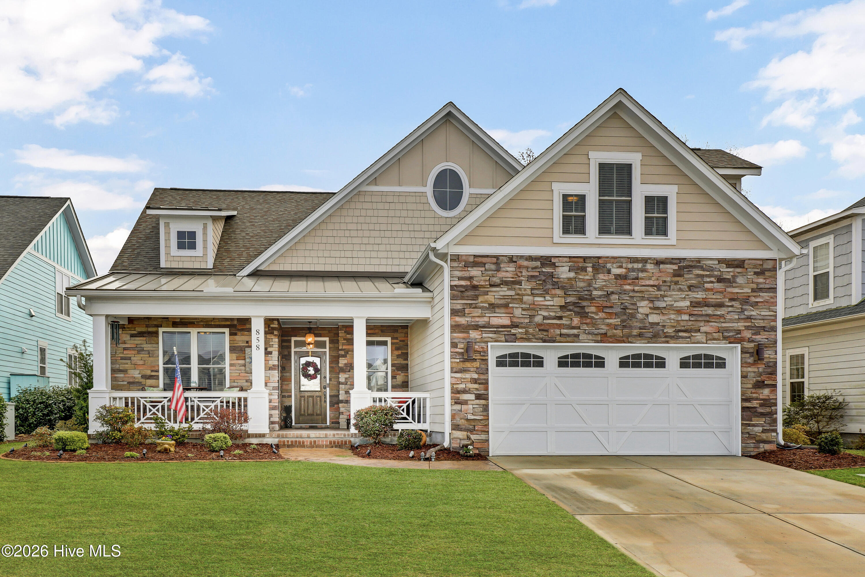 100559745 | Photo 33