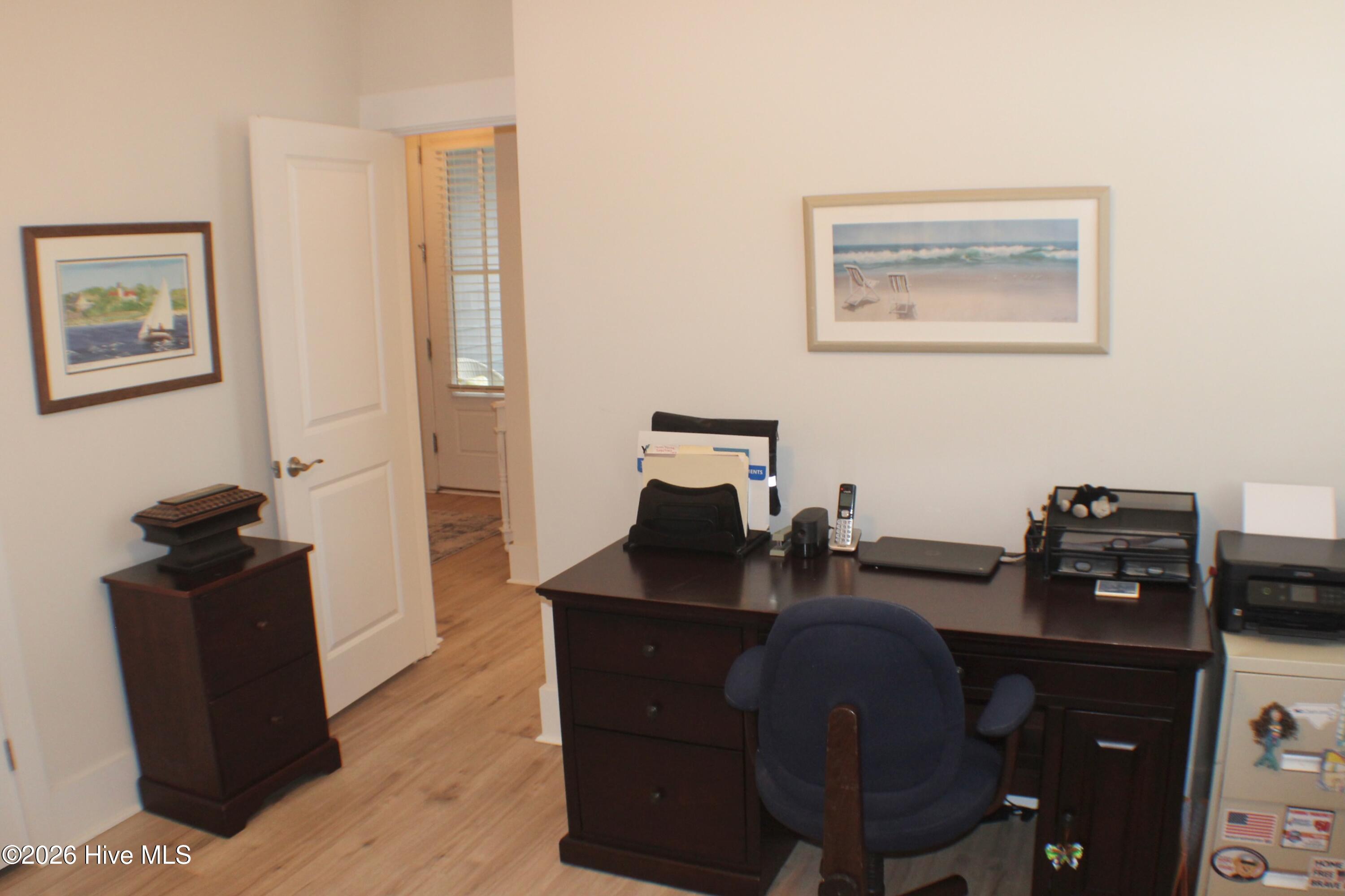 100557593 | Photo 22