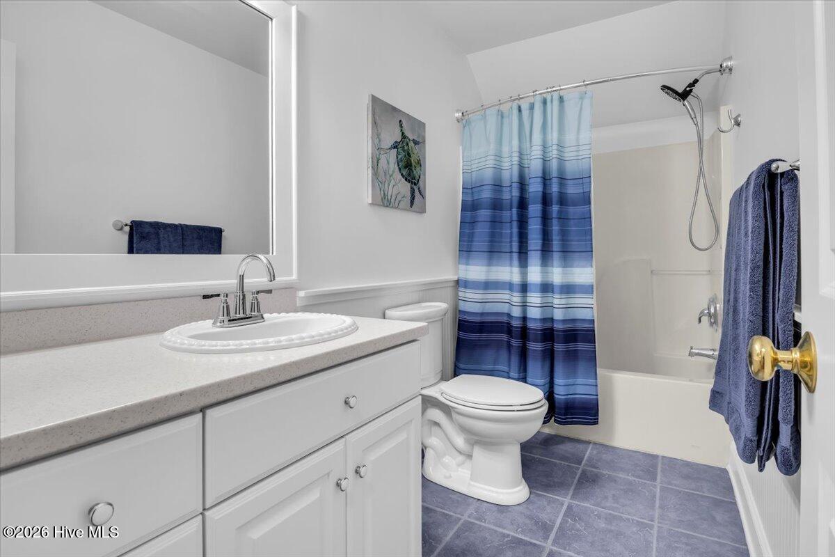 100556274 | Photo 37