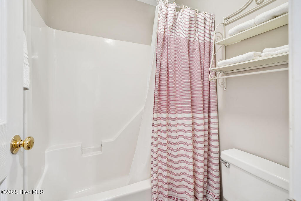 100554585 | Photo 26