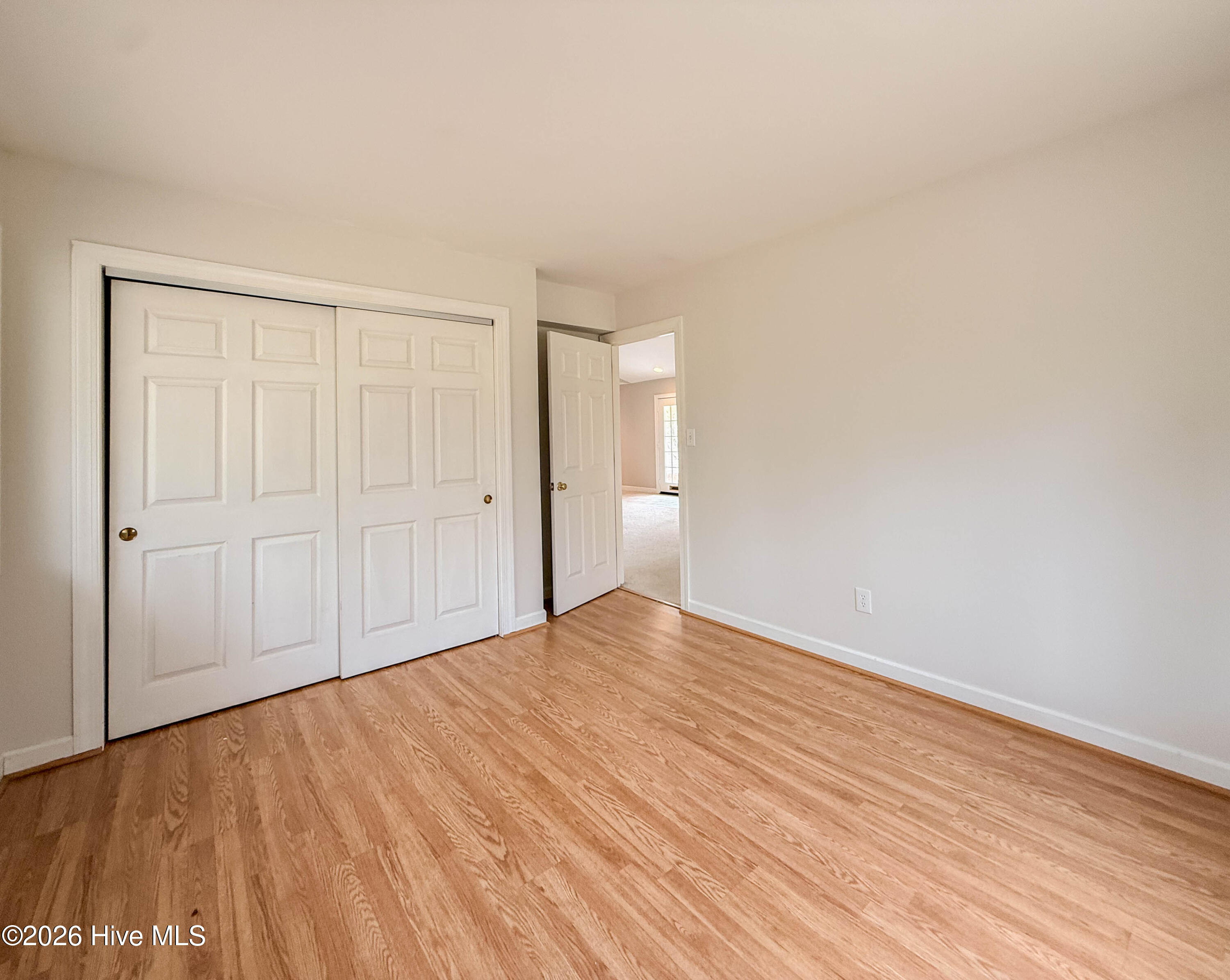 100562741 | Photo 41