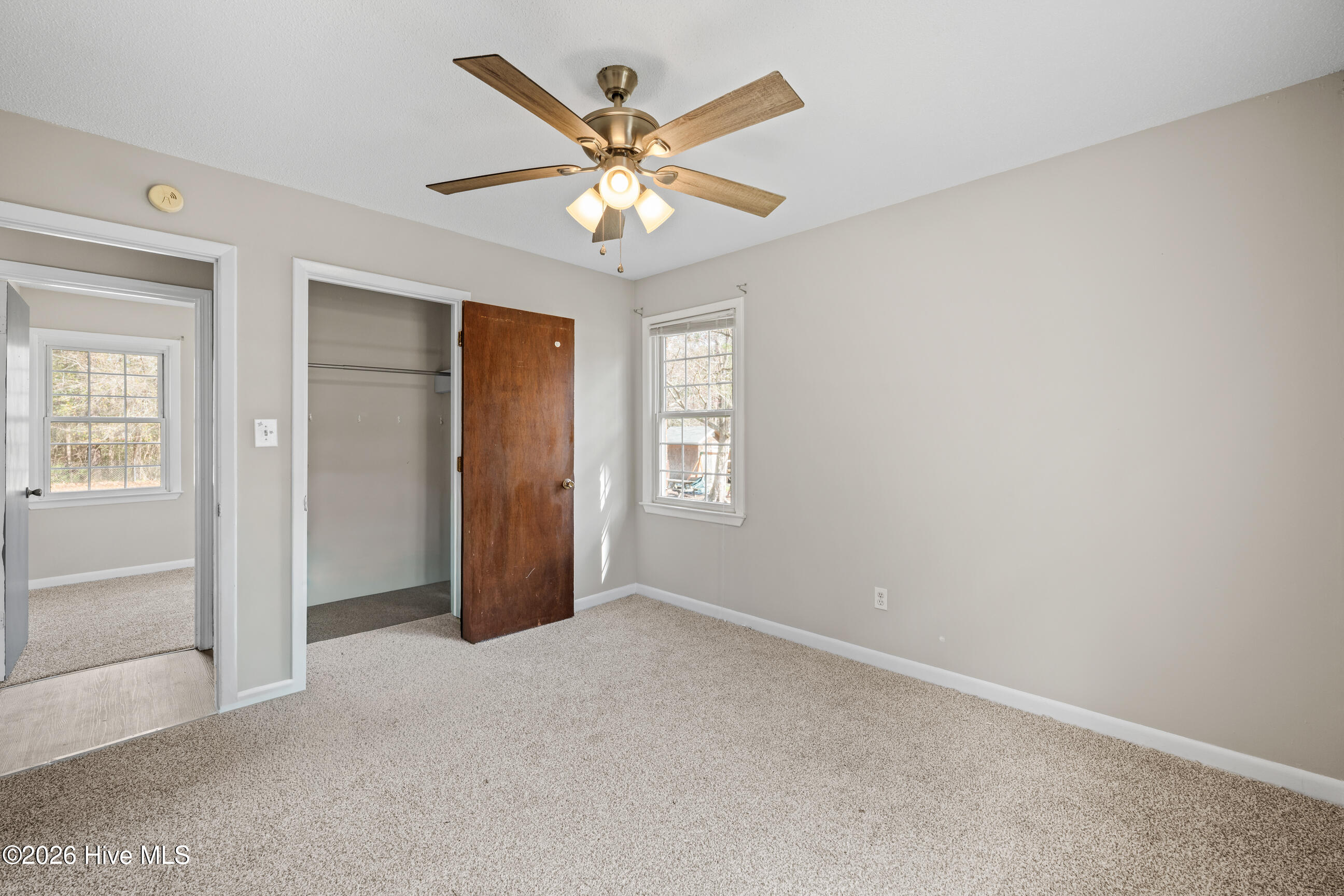 100559585 | Photo 16