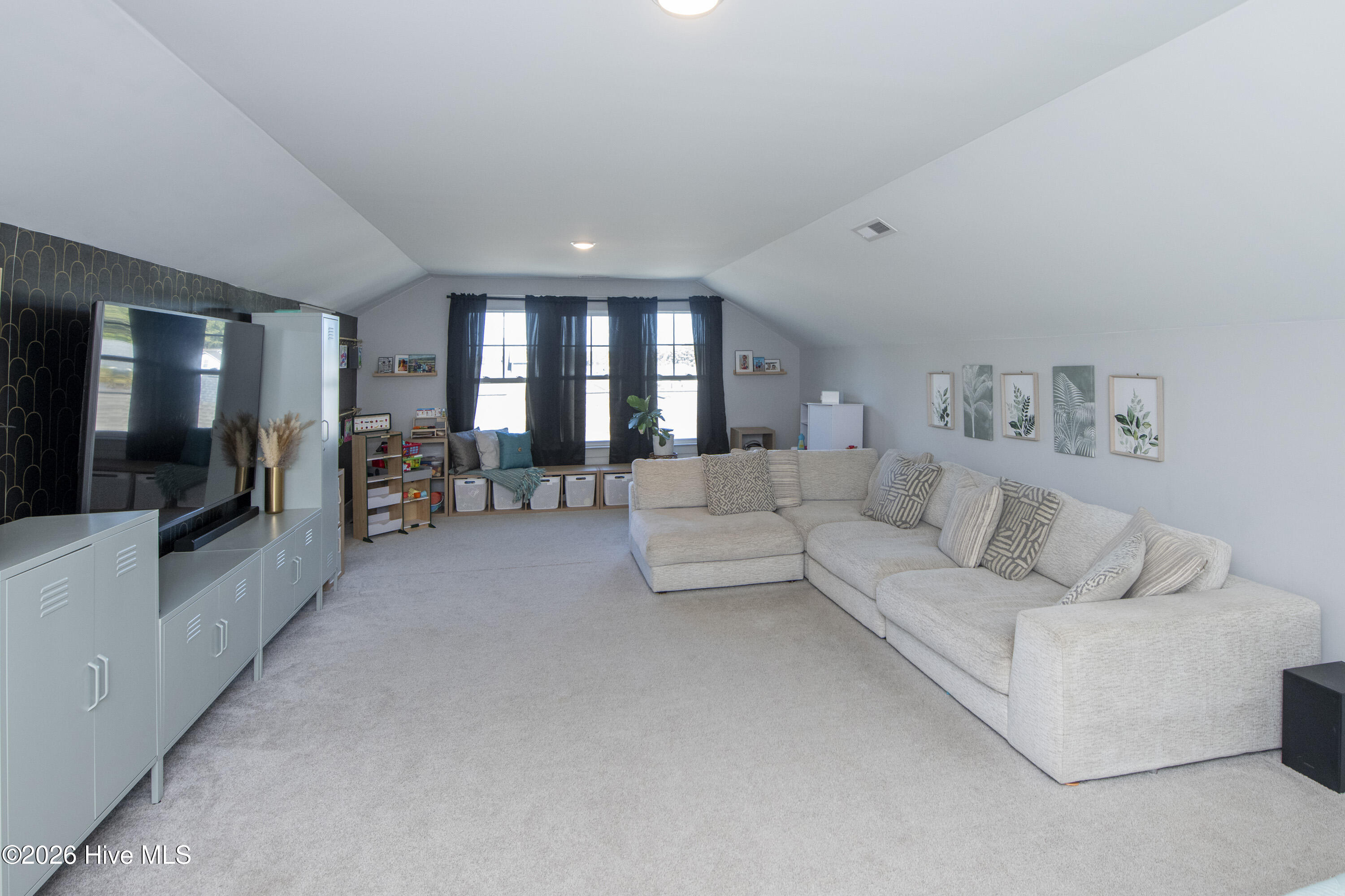 100563694 | Photo 39