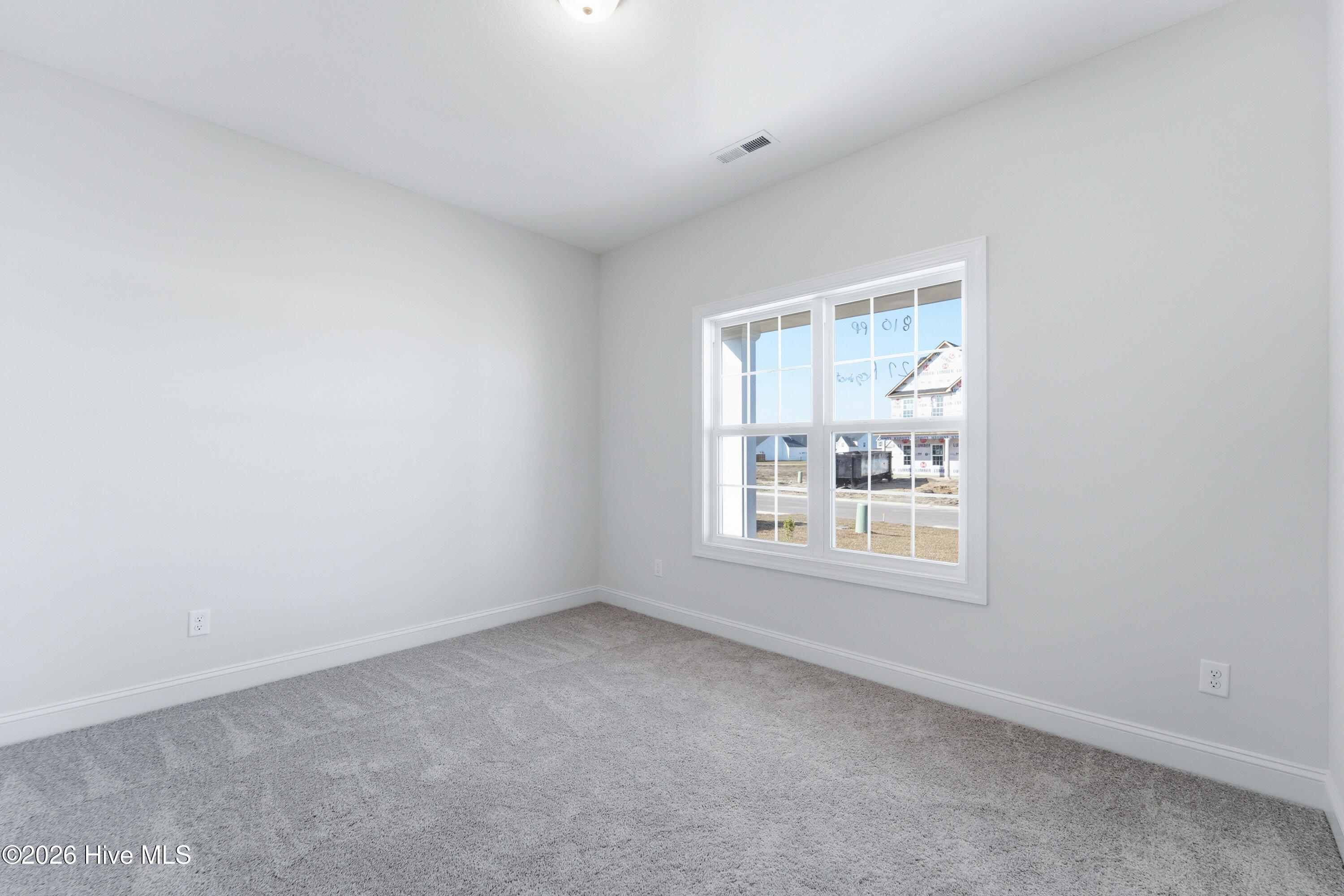 100530742 | Photo 21