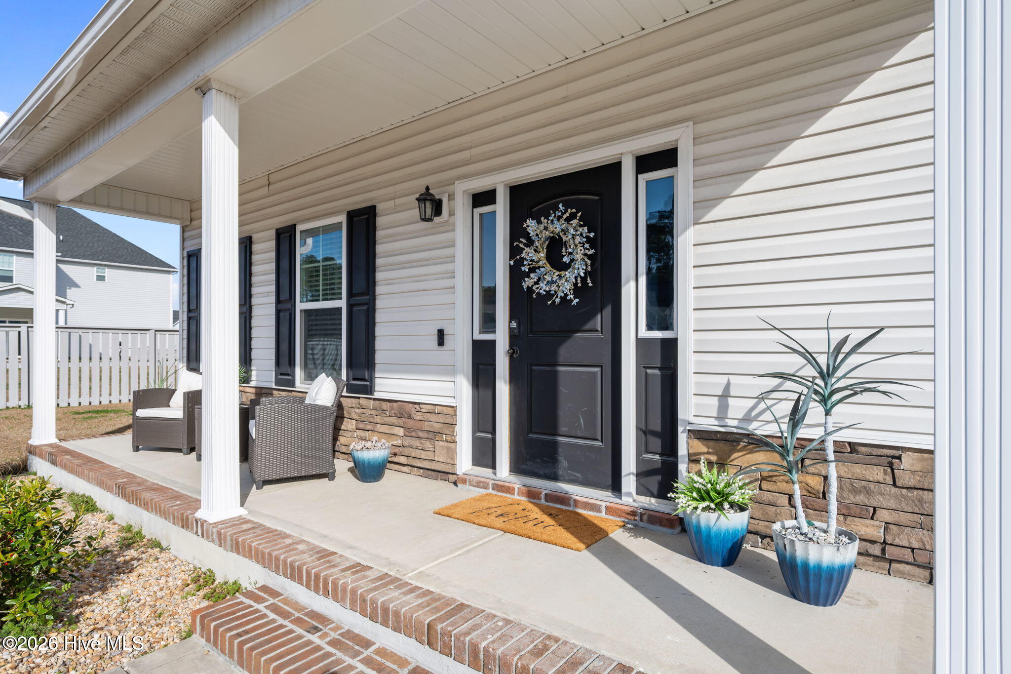 100558417 | Photo 36