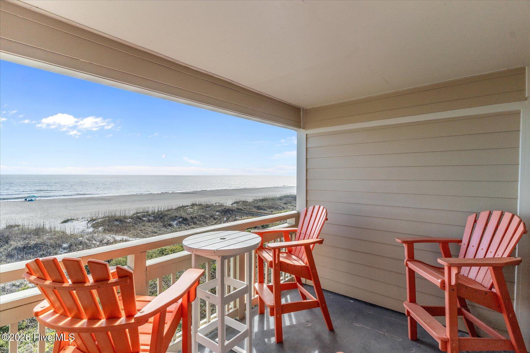 100564383 | Photo 12