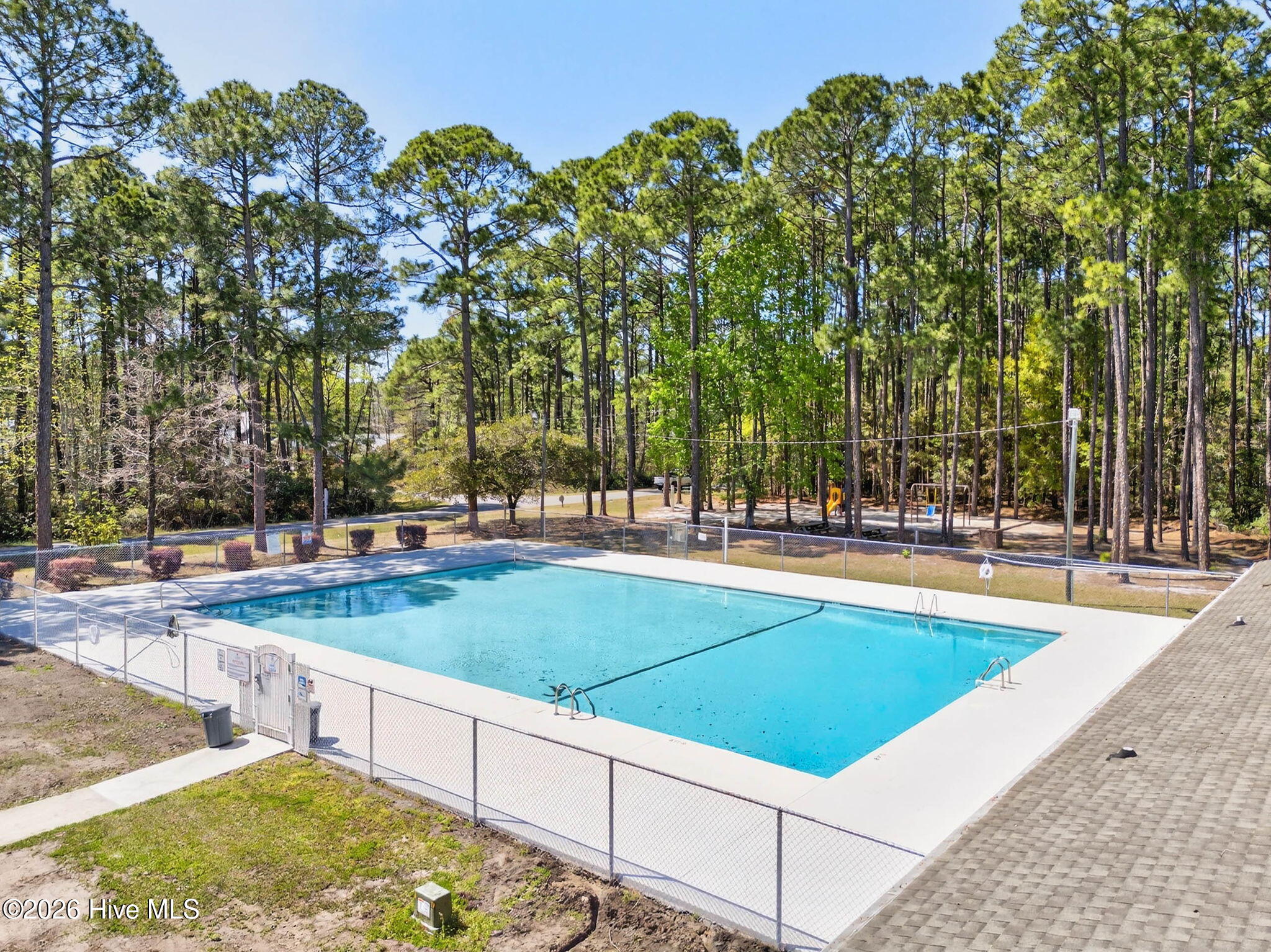 100564948 | Photo 50