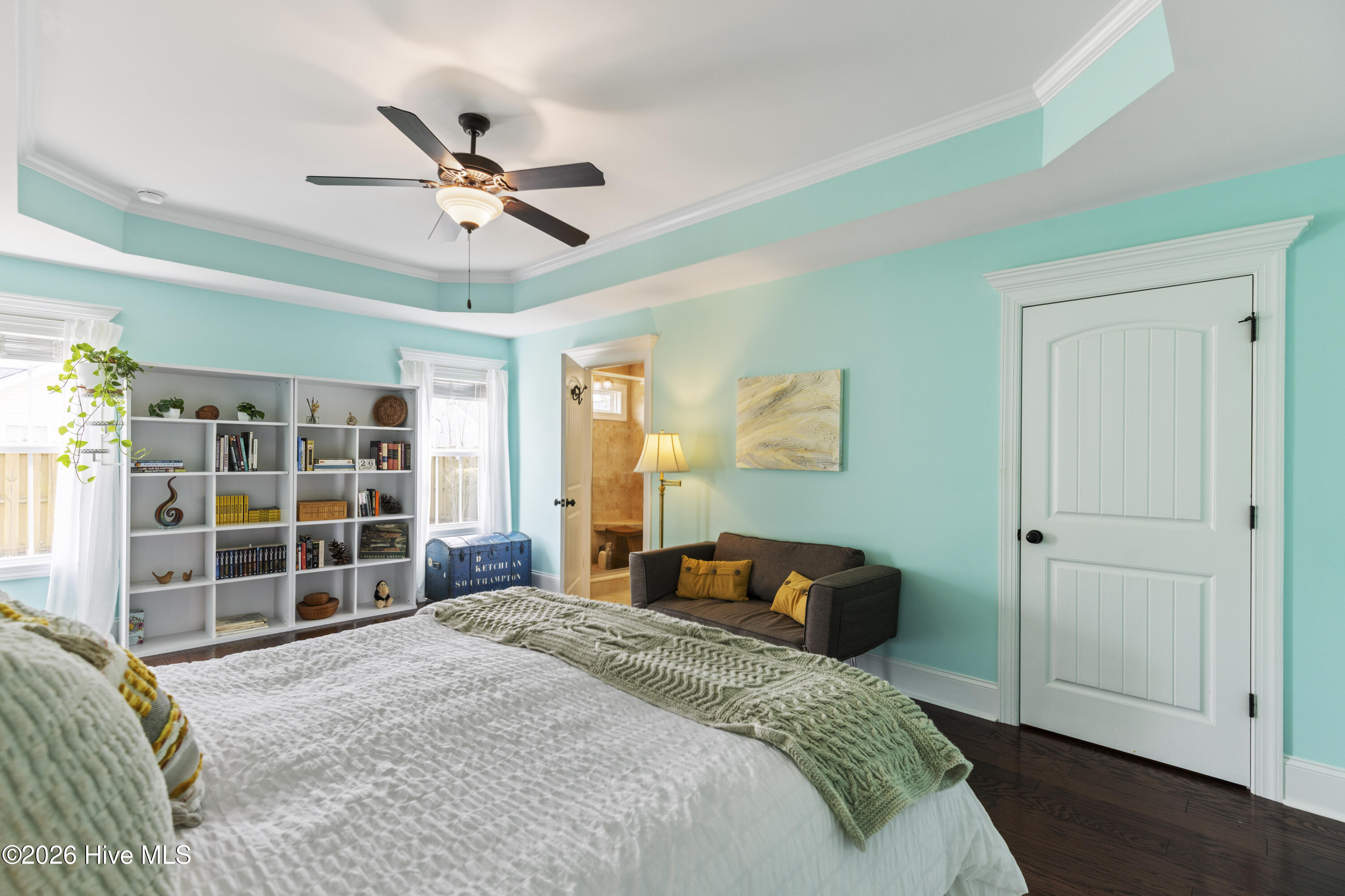 100551829 | Photo 26