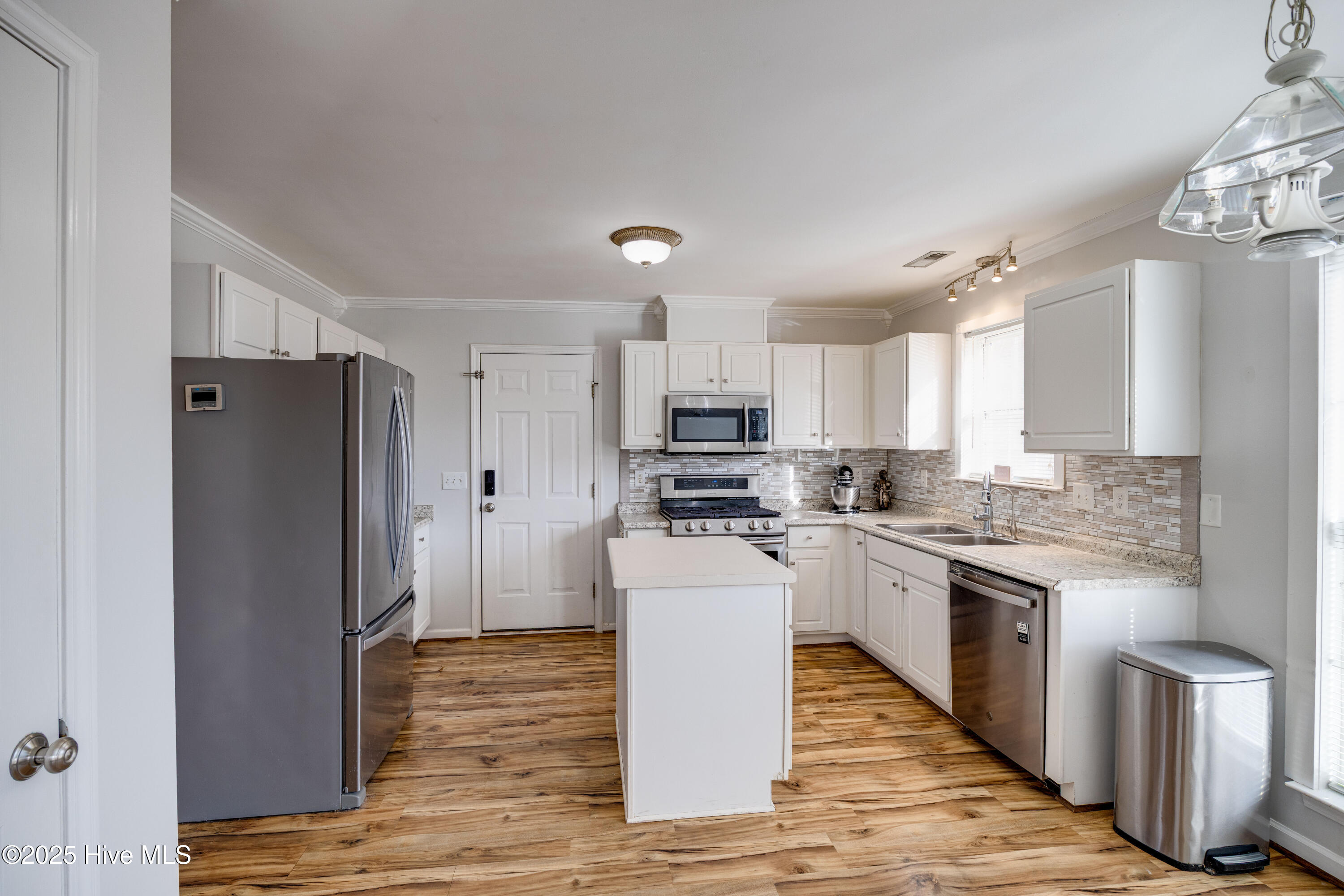 Homes for sale in Greenville, NC | 304 Fault Cir, Greenville, NC 27858 | MLS# 100546038