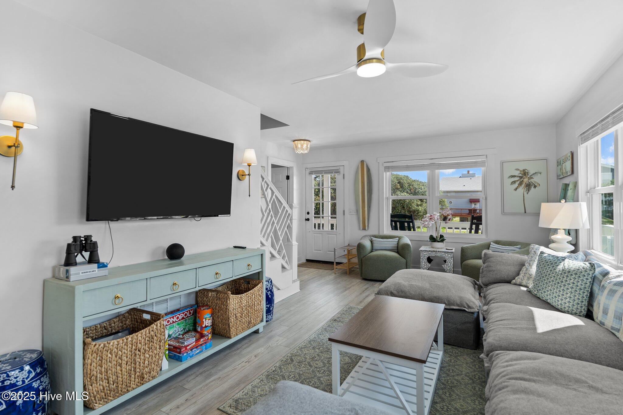 100526699 | Photo 13