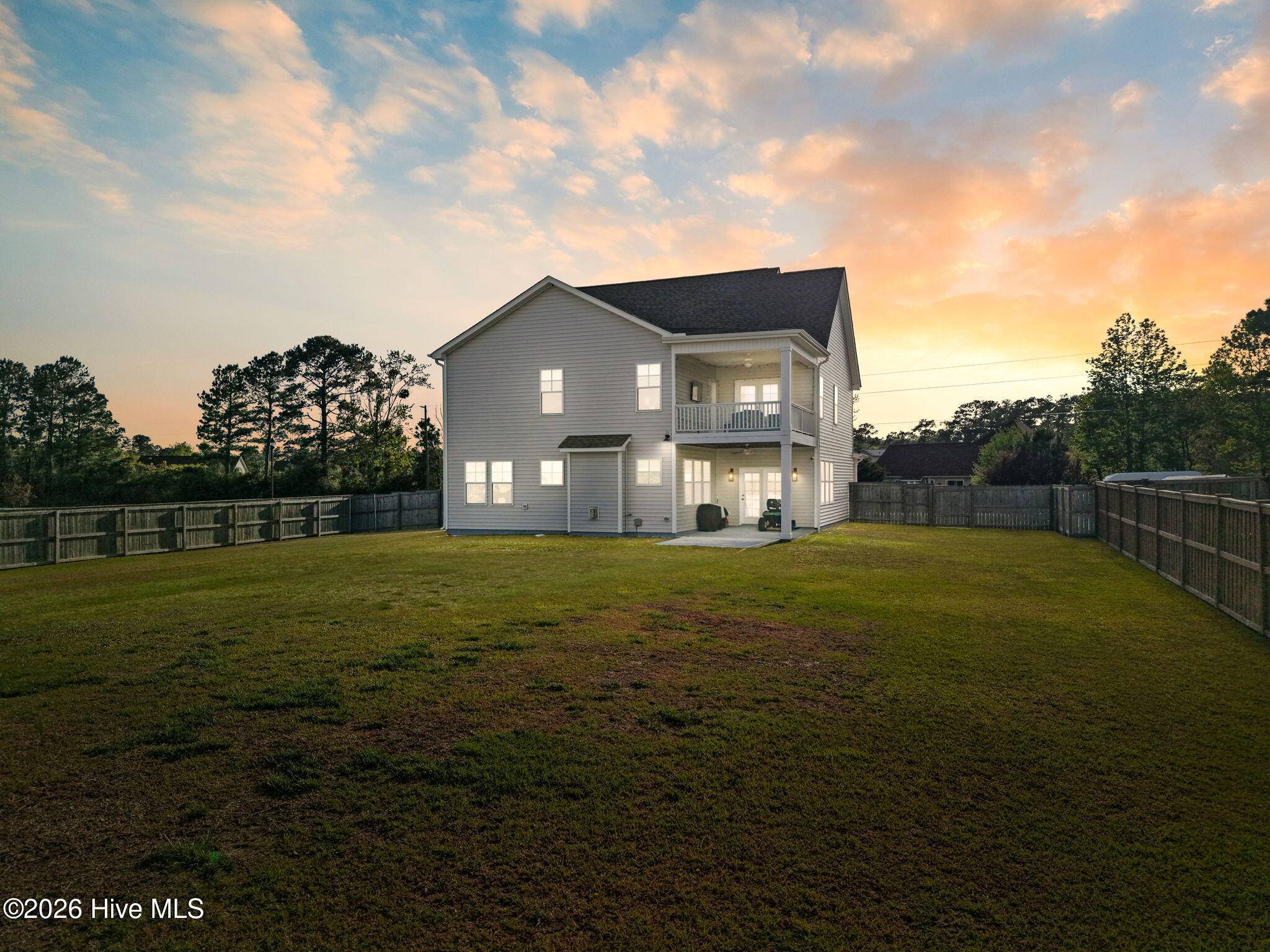 100564954 | Photo 48