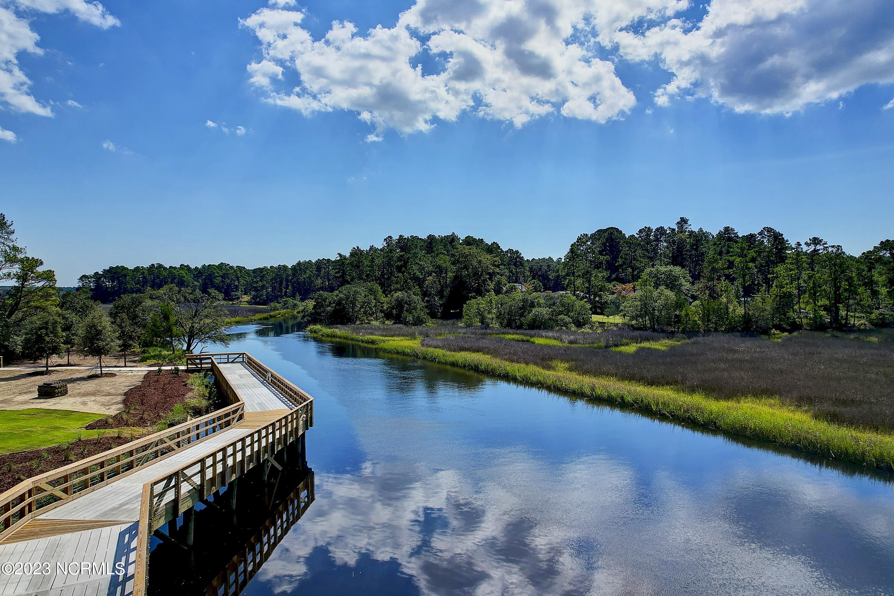 100522221 | Photo 37