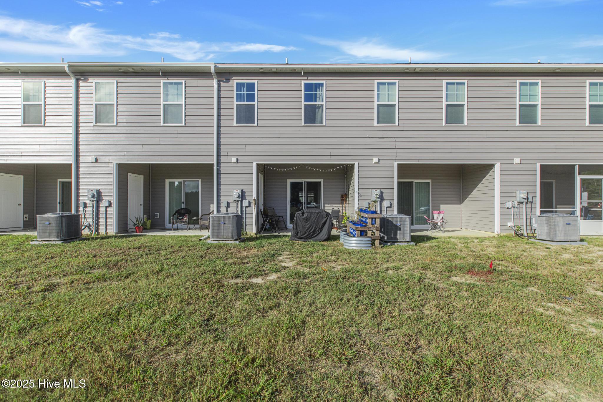 100533481 | Photo 24