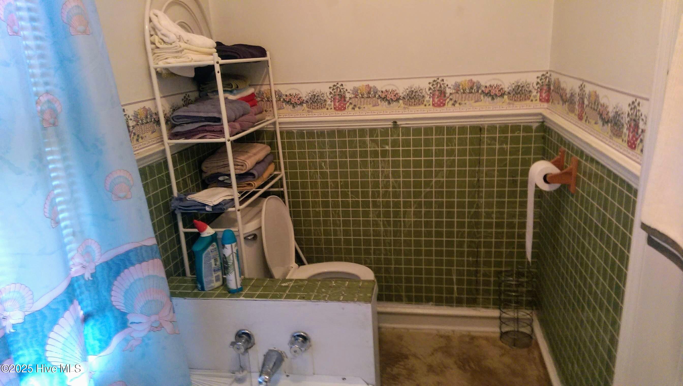 100515102 | Photo 20