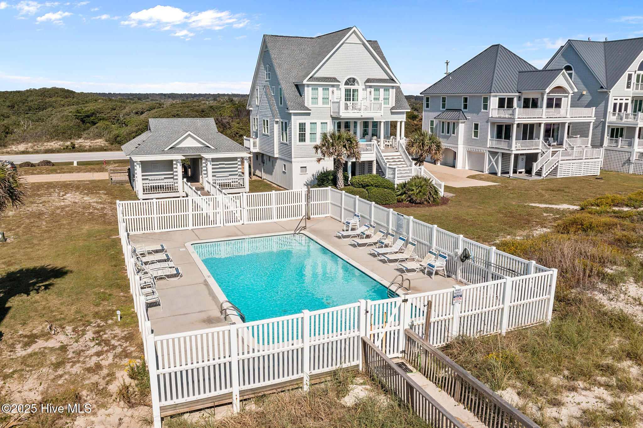 100514915 | Photo 58