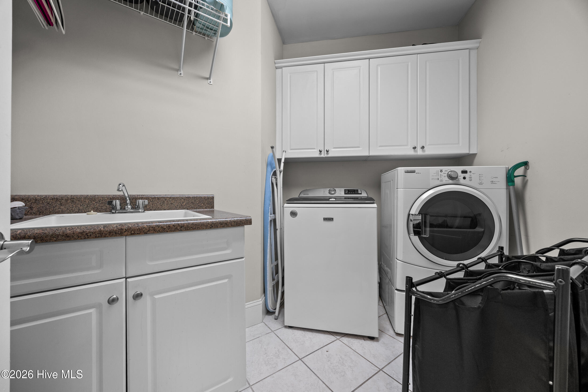 100565771 | Photo 17