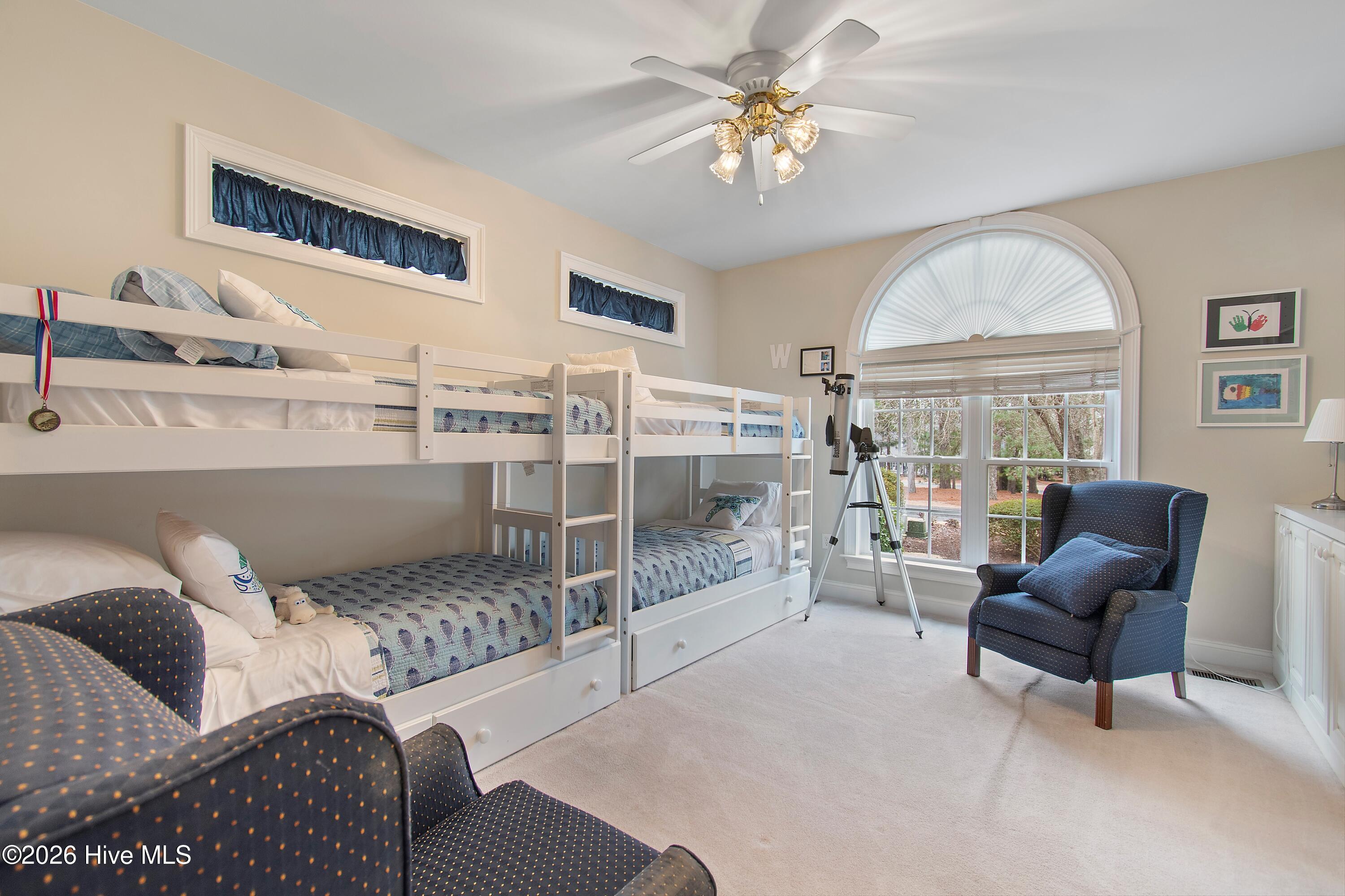 100557471 | Photo 39