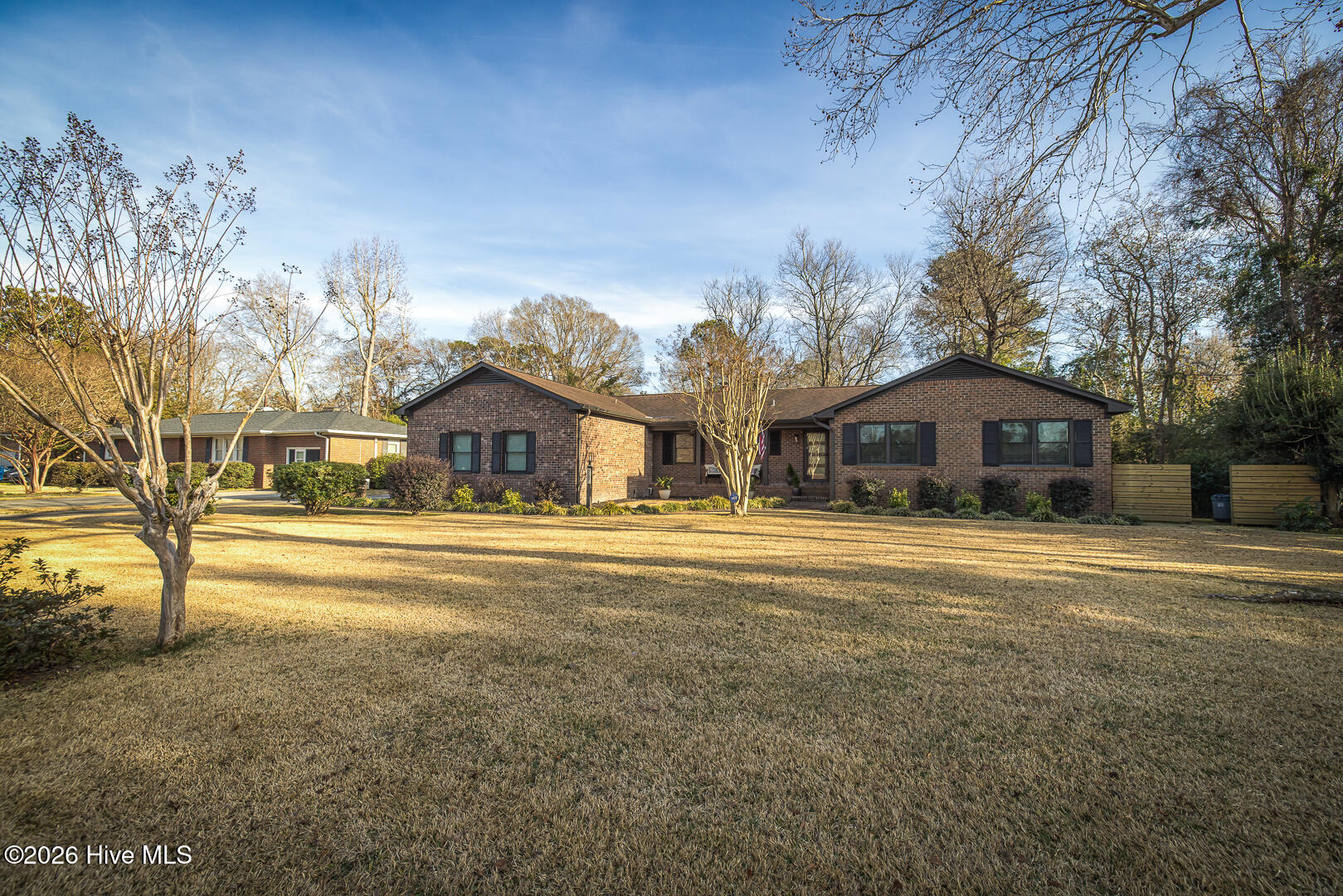 100553040 | Photo 50