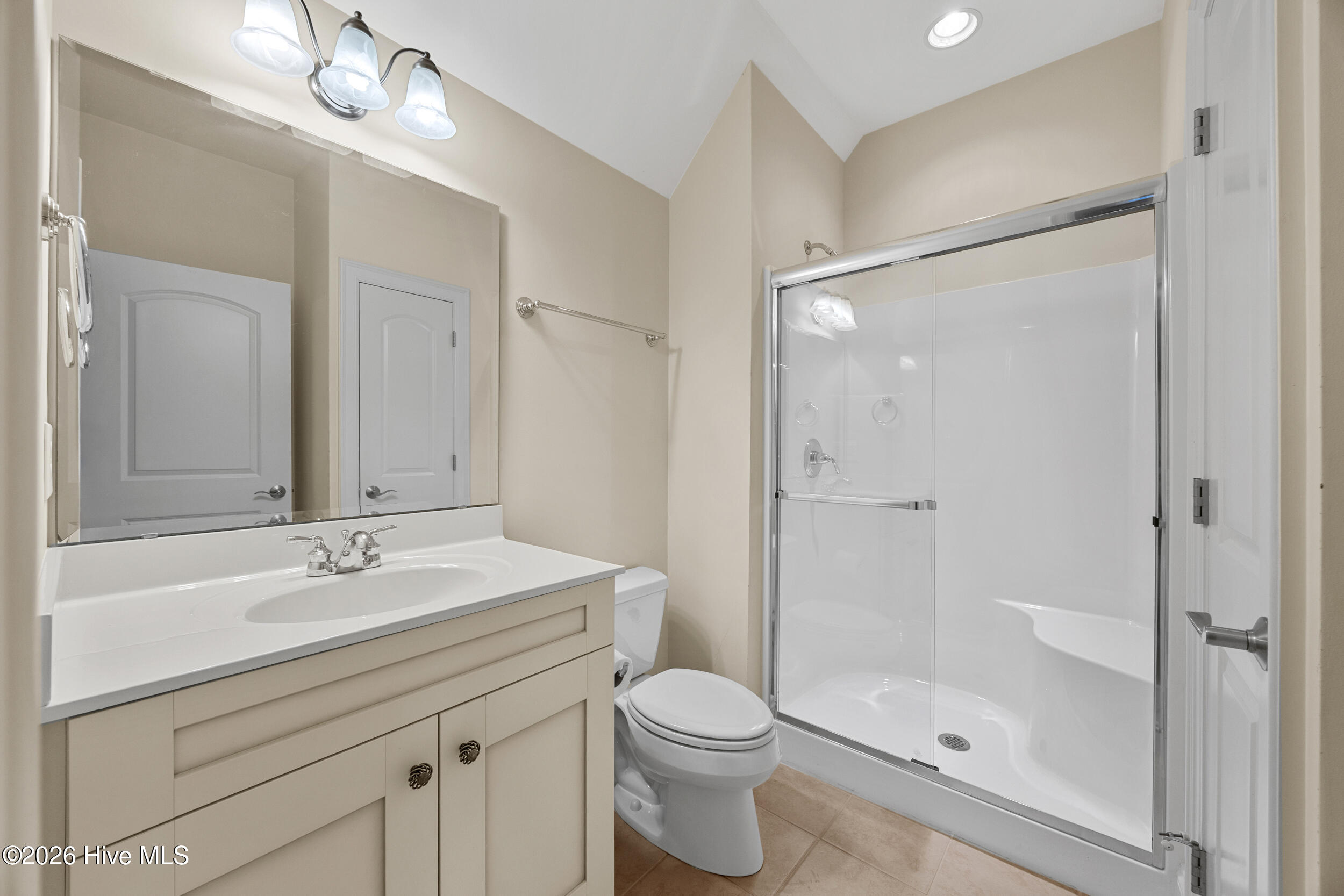 100547162 | Photo 37