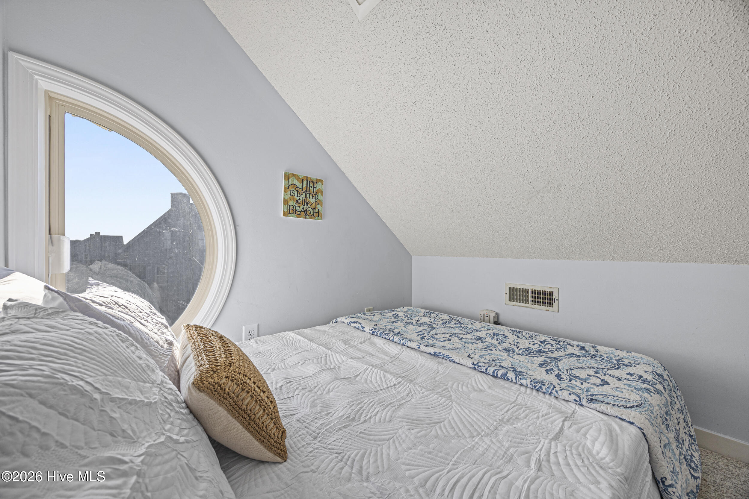 100552554 | Photo 32