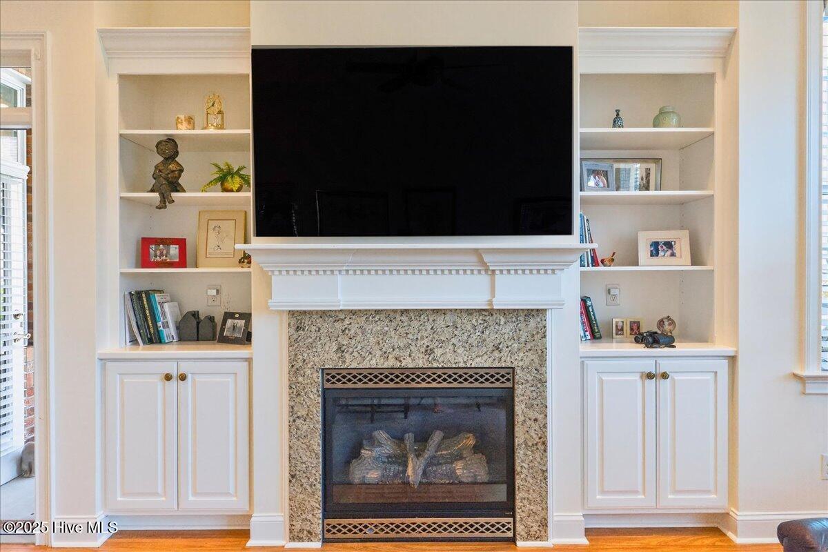 100540380 | Photo 15