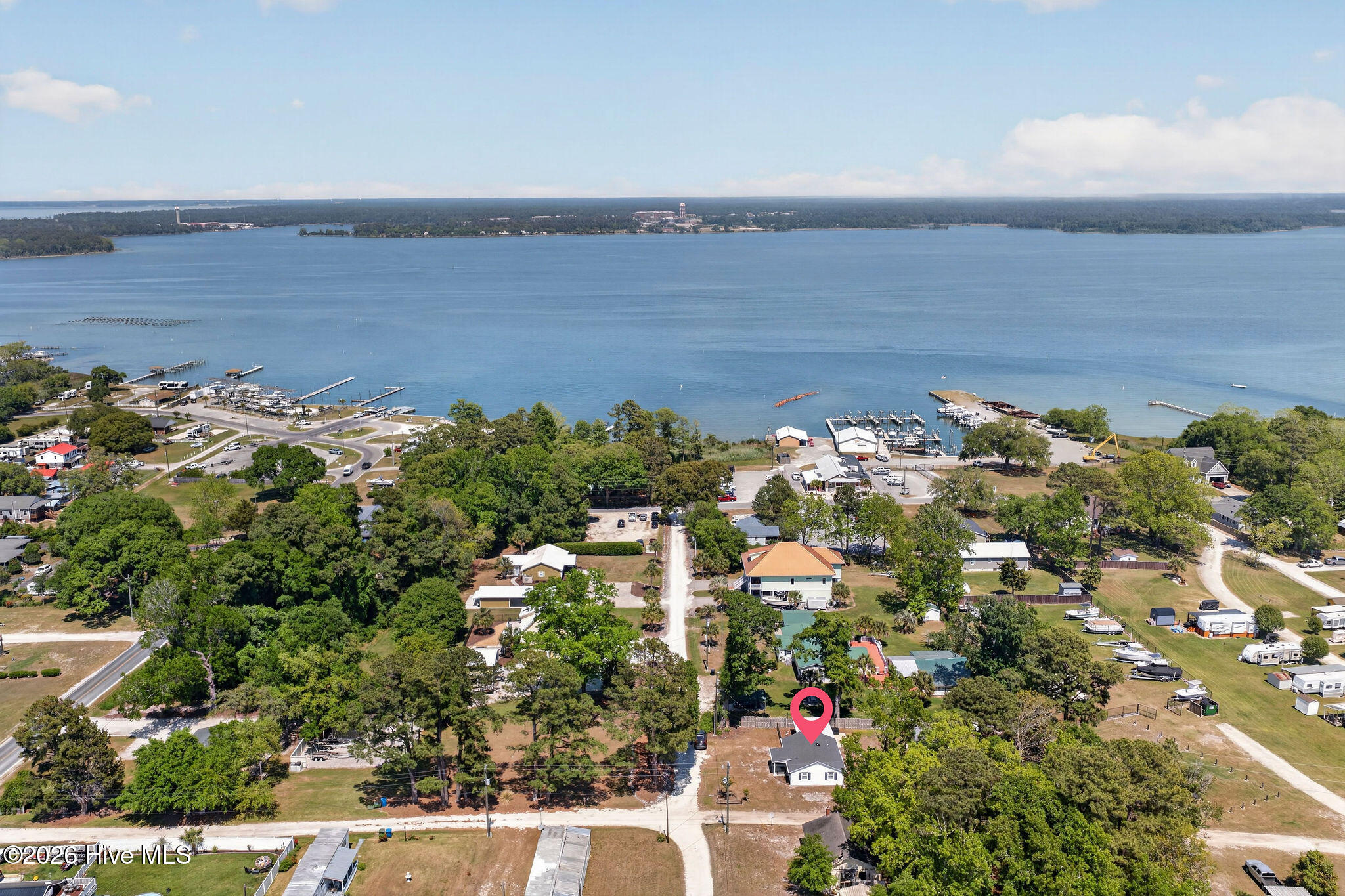 100570164 | Photo 34