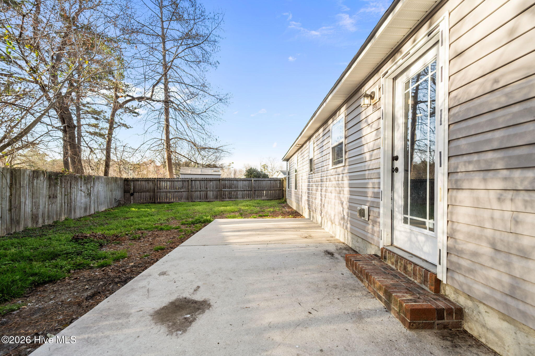 100558814 | Photo 40