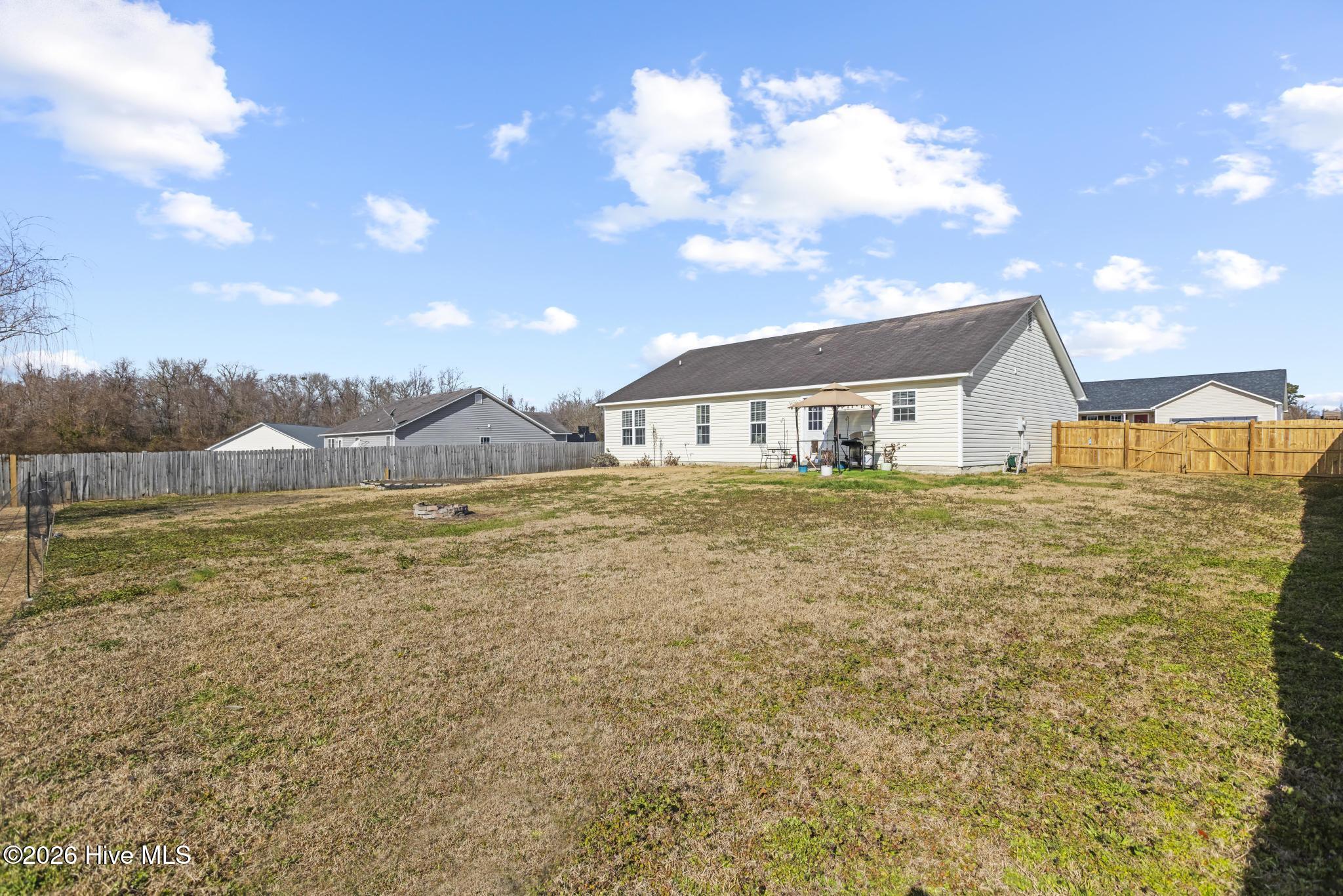 100552473 | Photo 28