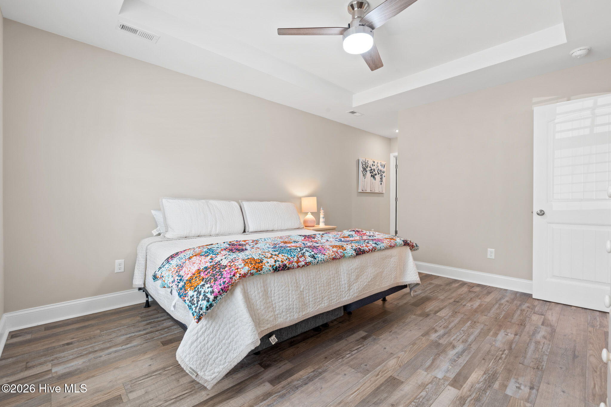 100564601 | Photo 16