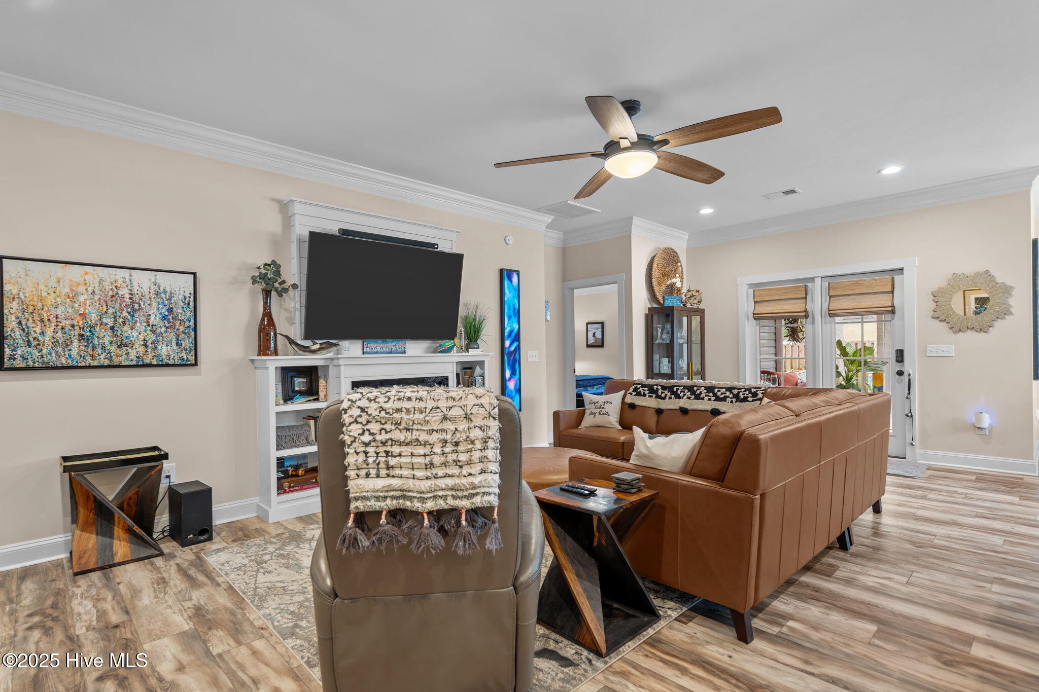 100552886 | Photo 13