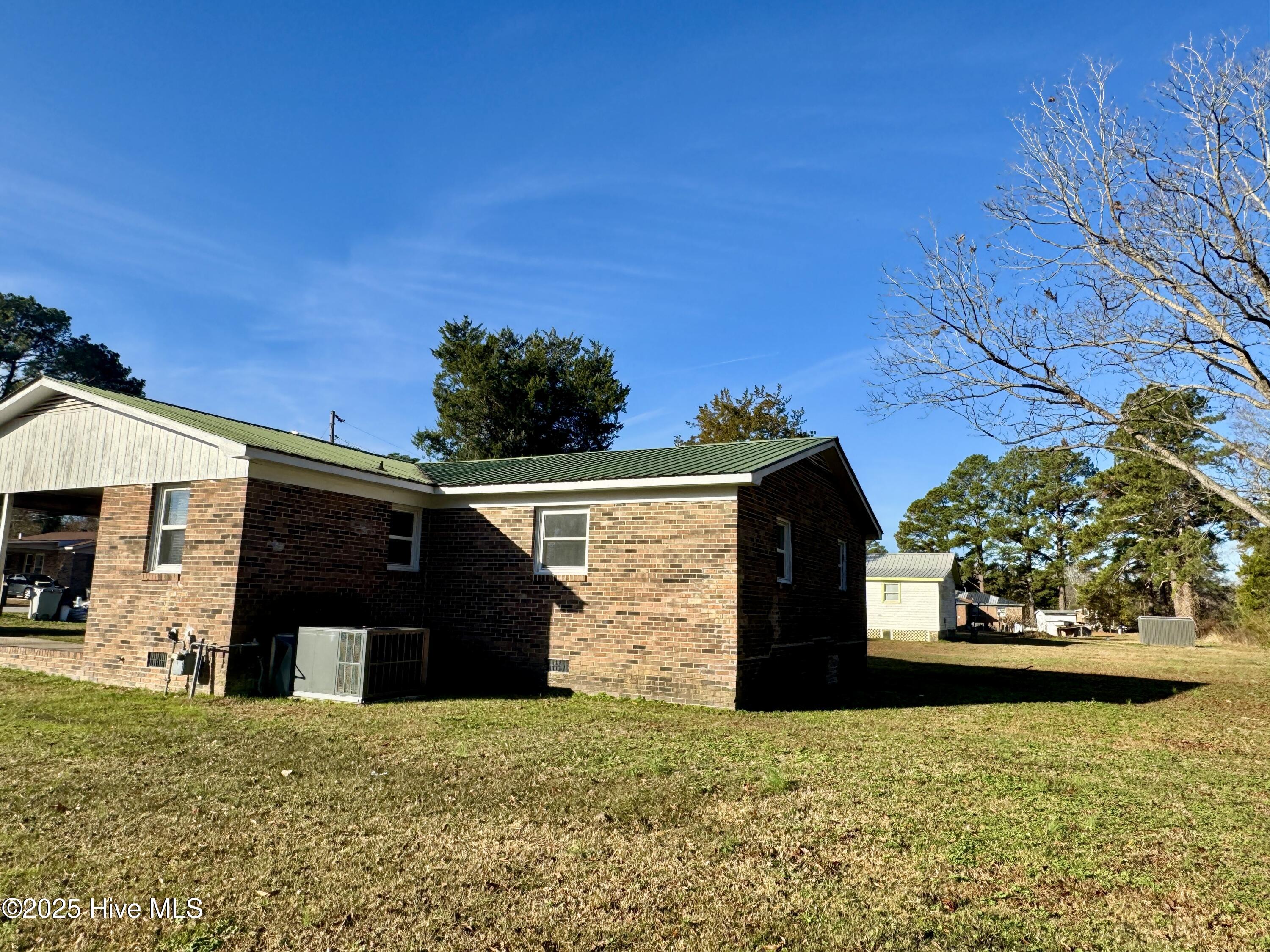 Homes for sale in Plymouth, NC | 208 Sterling Dr, Plymouth, NC 27962 | MLS# 100544203