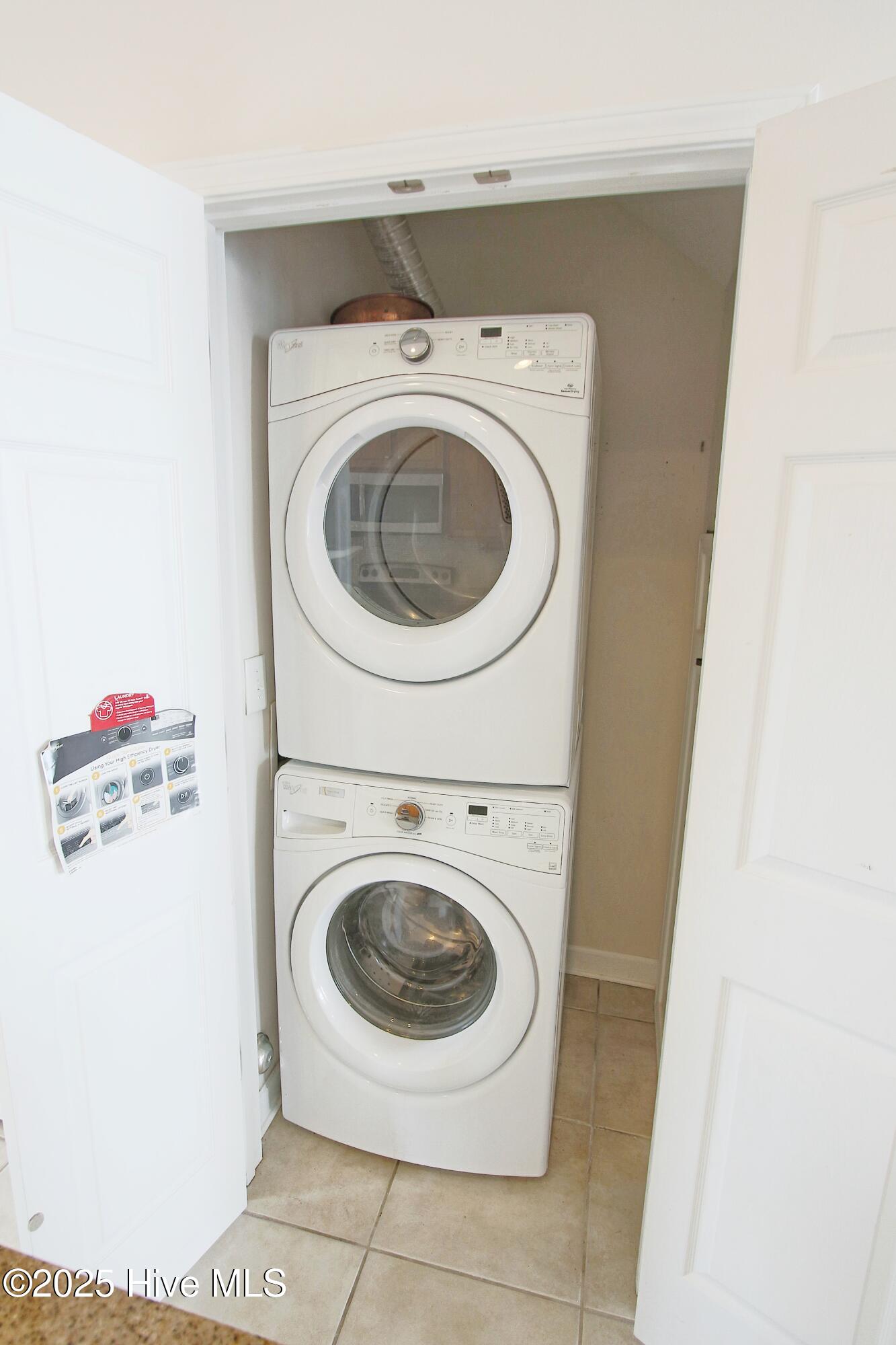 100478733 | Photo 22