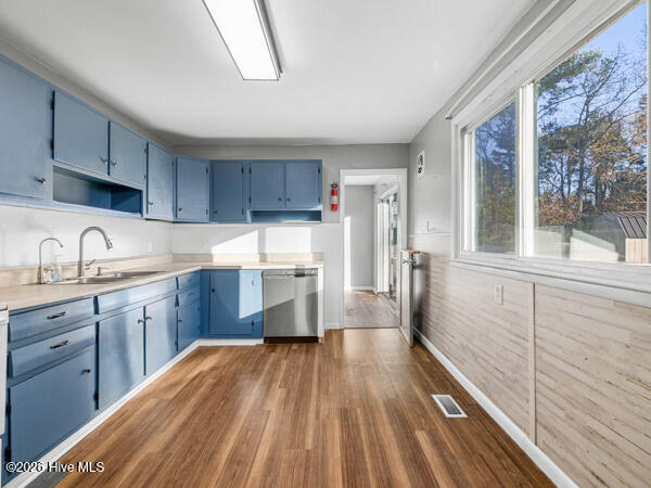 100559147 | Photo 15