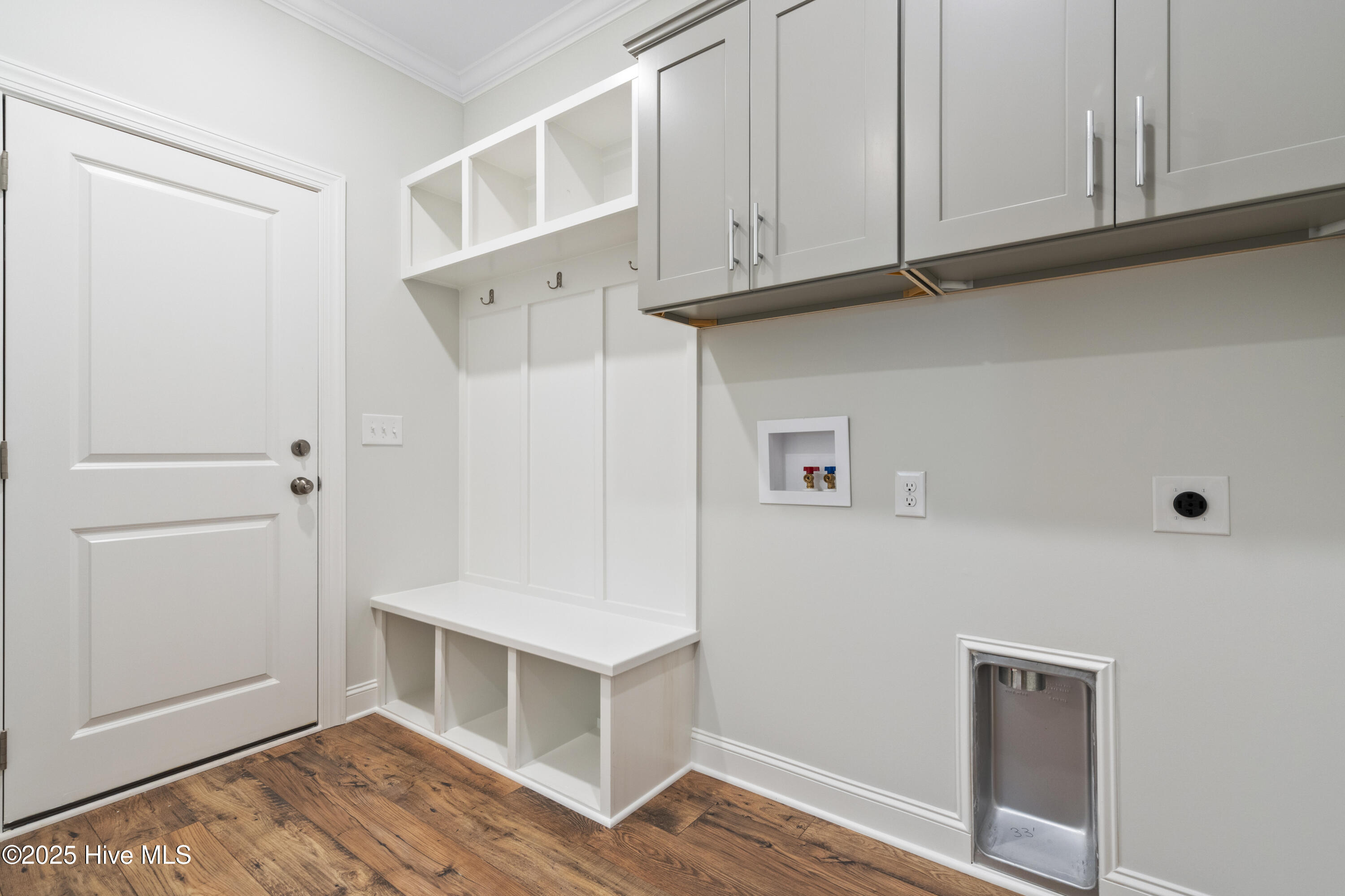 100522089 | Photo 15