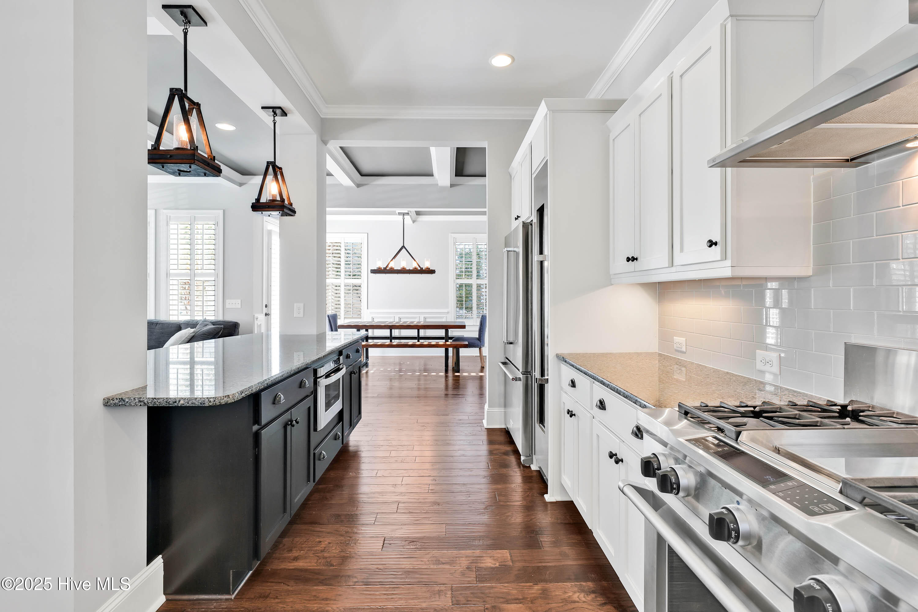 100552715 | Photo 16