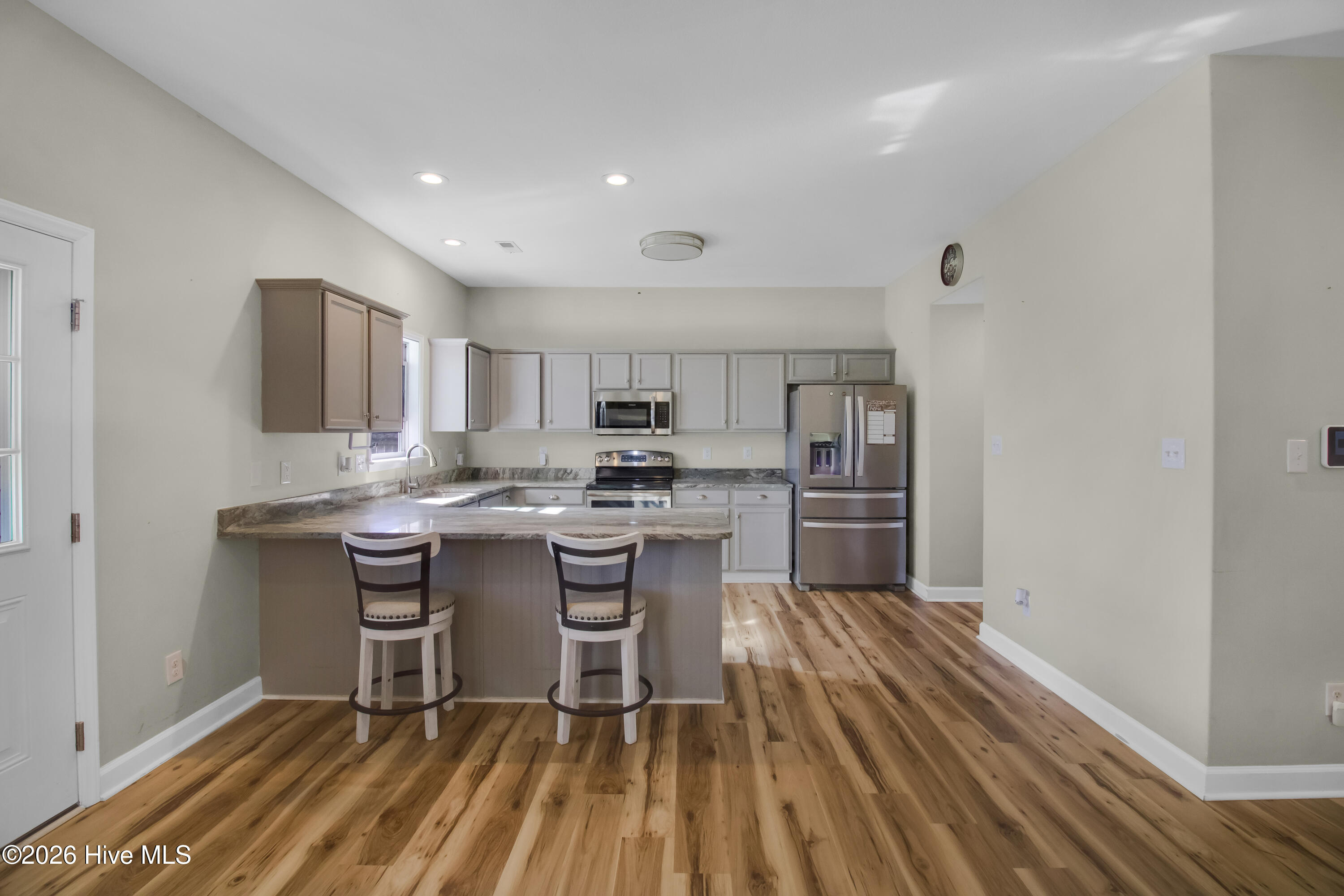 100547353 | Photo 10