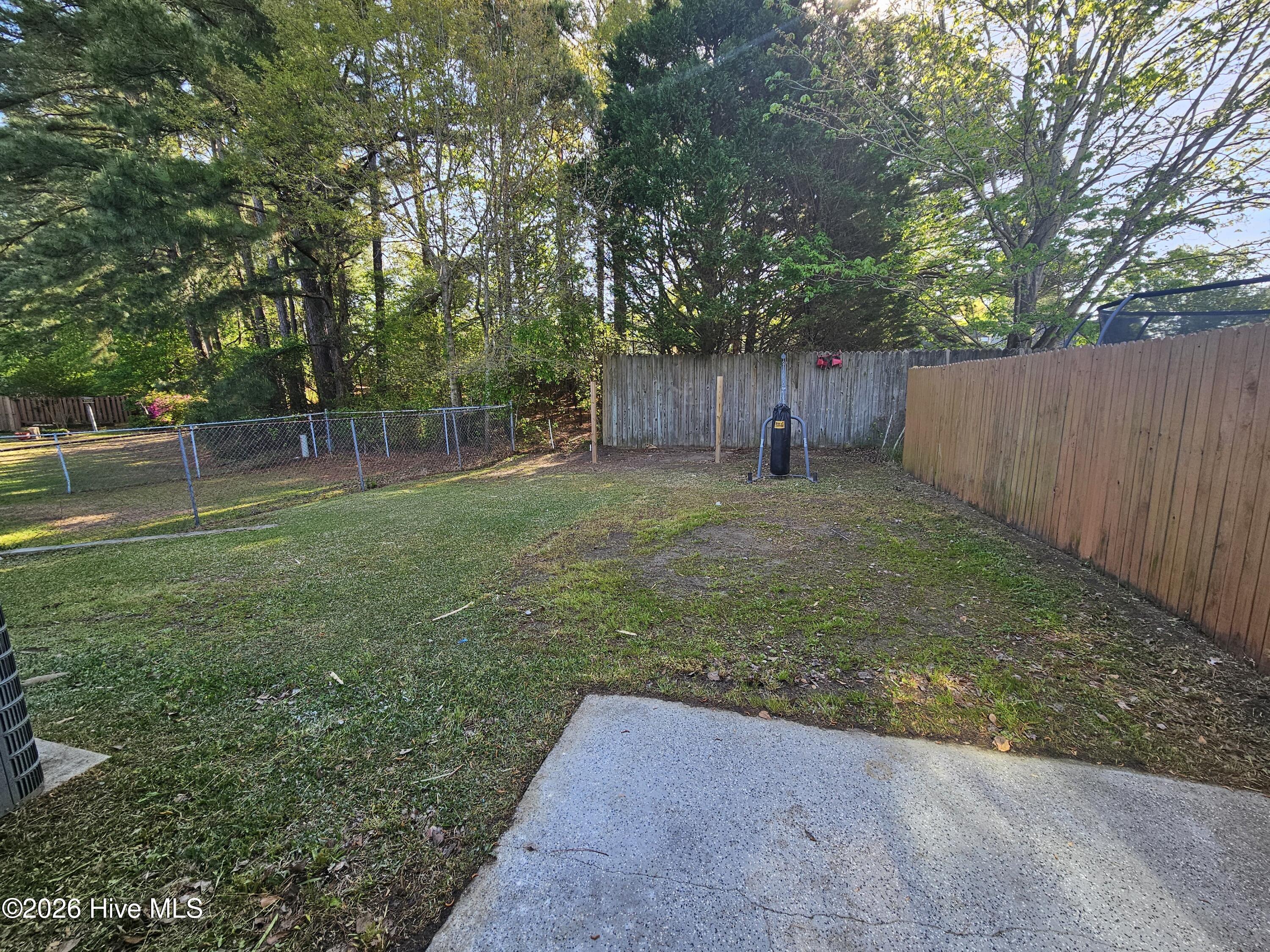 100566905 | Photo 12