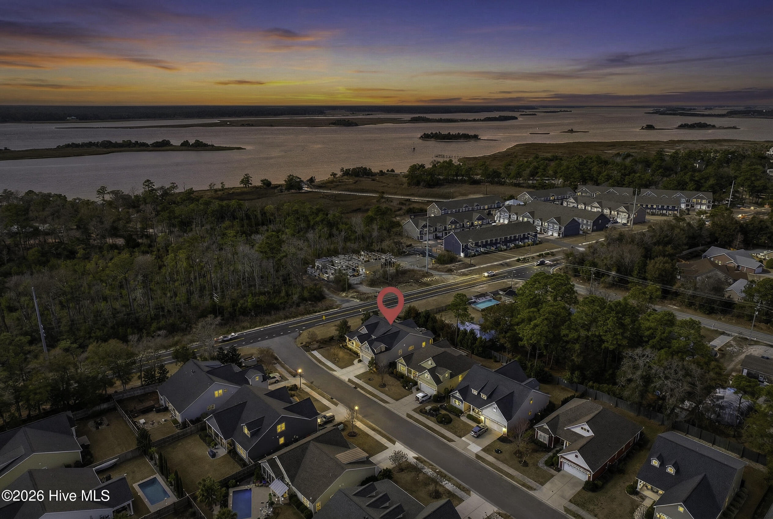 100555140 | Photo 61