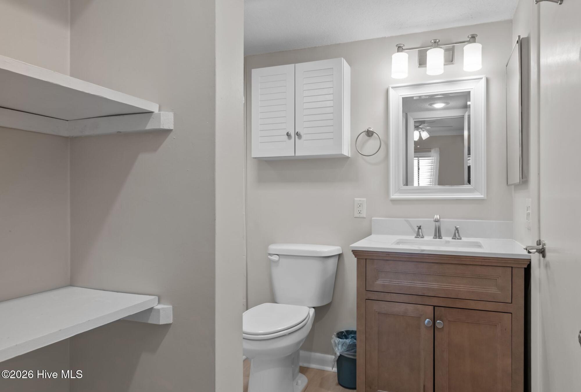 100550428 | Photo 20