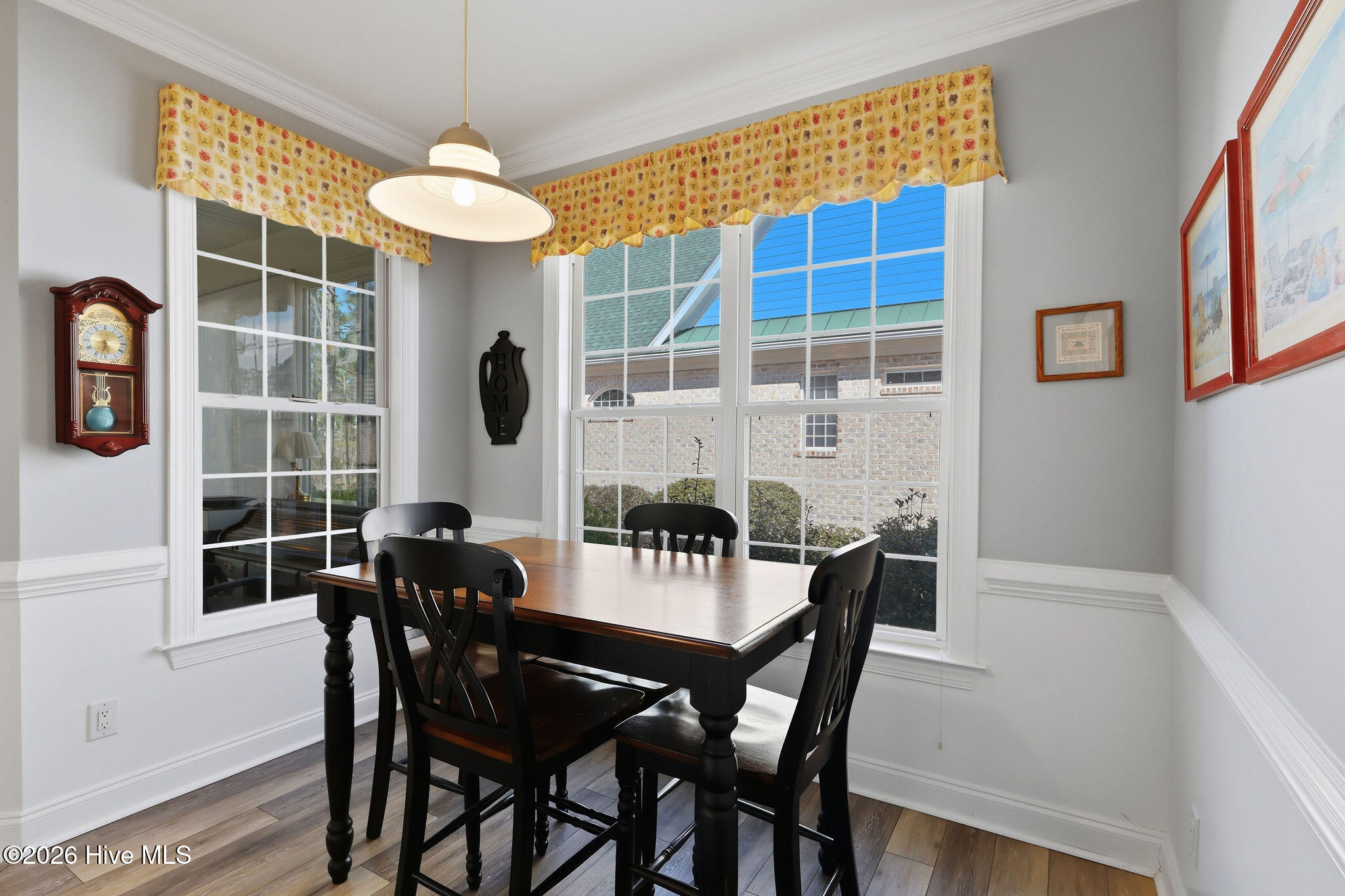 100558304 | Photo 27