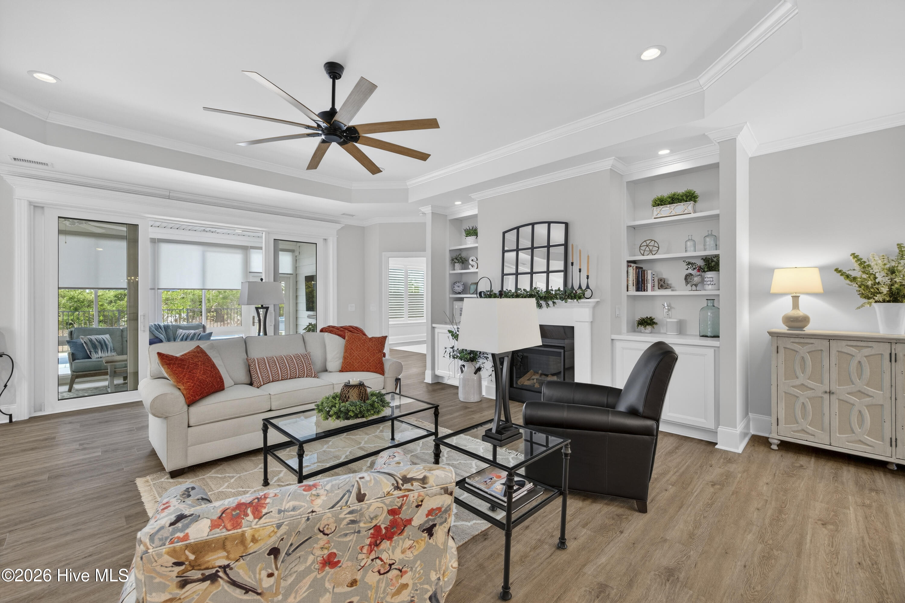 100551678 | Photo 21